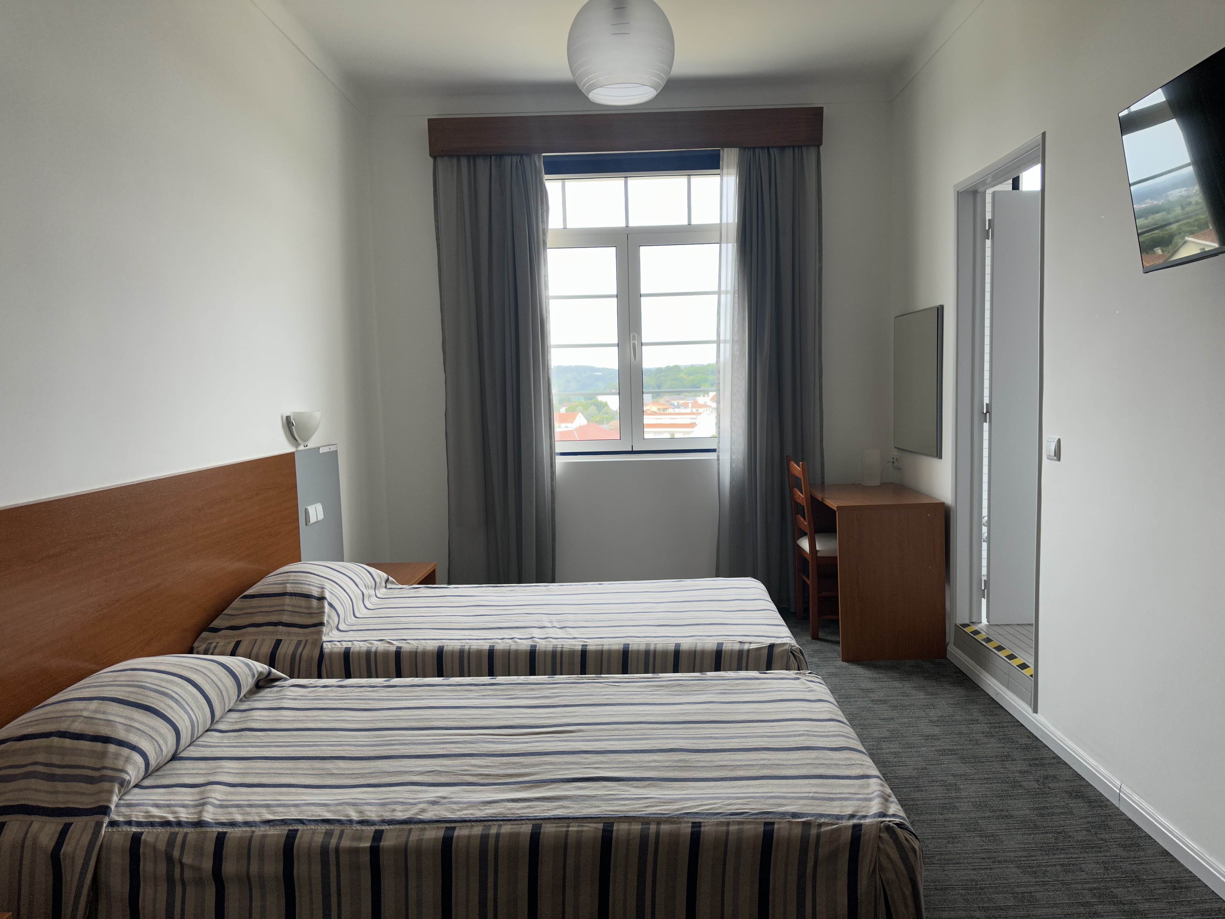 Double or Twin Standard