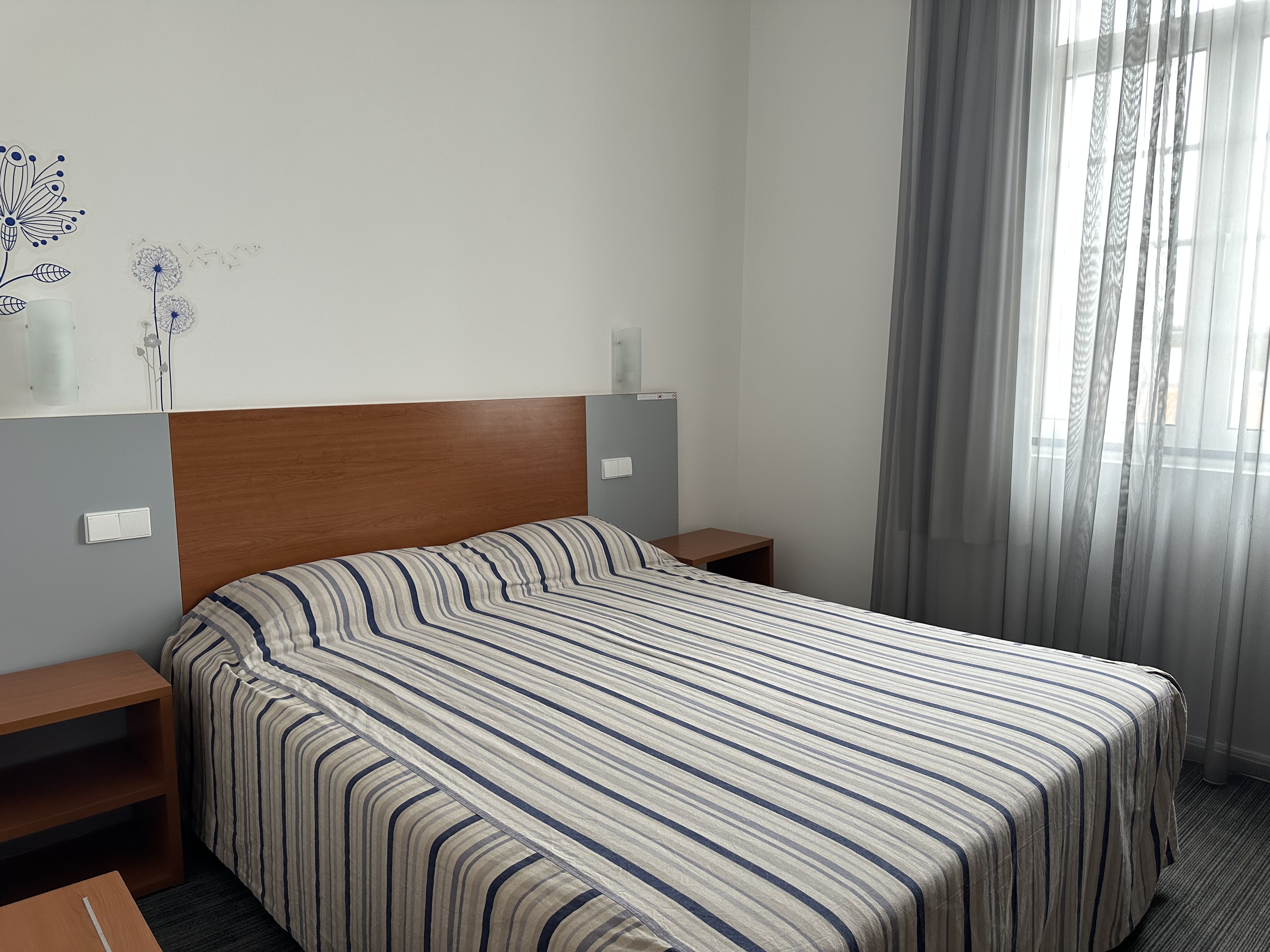 Double or Twin Standard