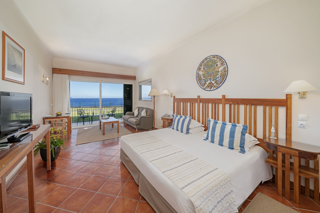 Double or Twin Superior Sea View