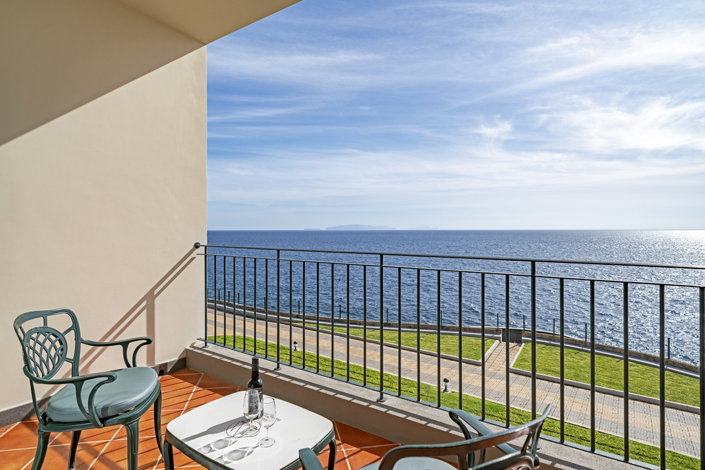 Double or Twin Premium Sea View