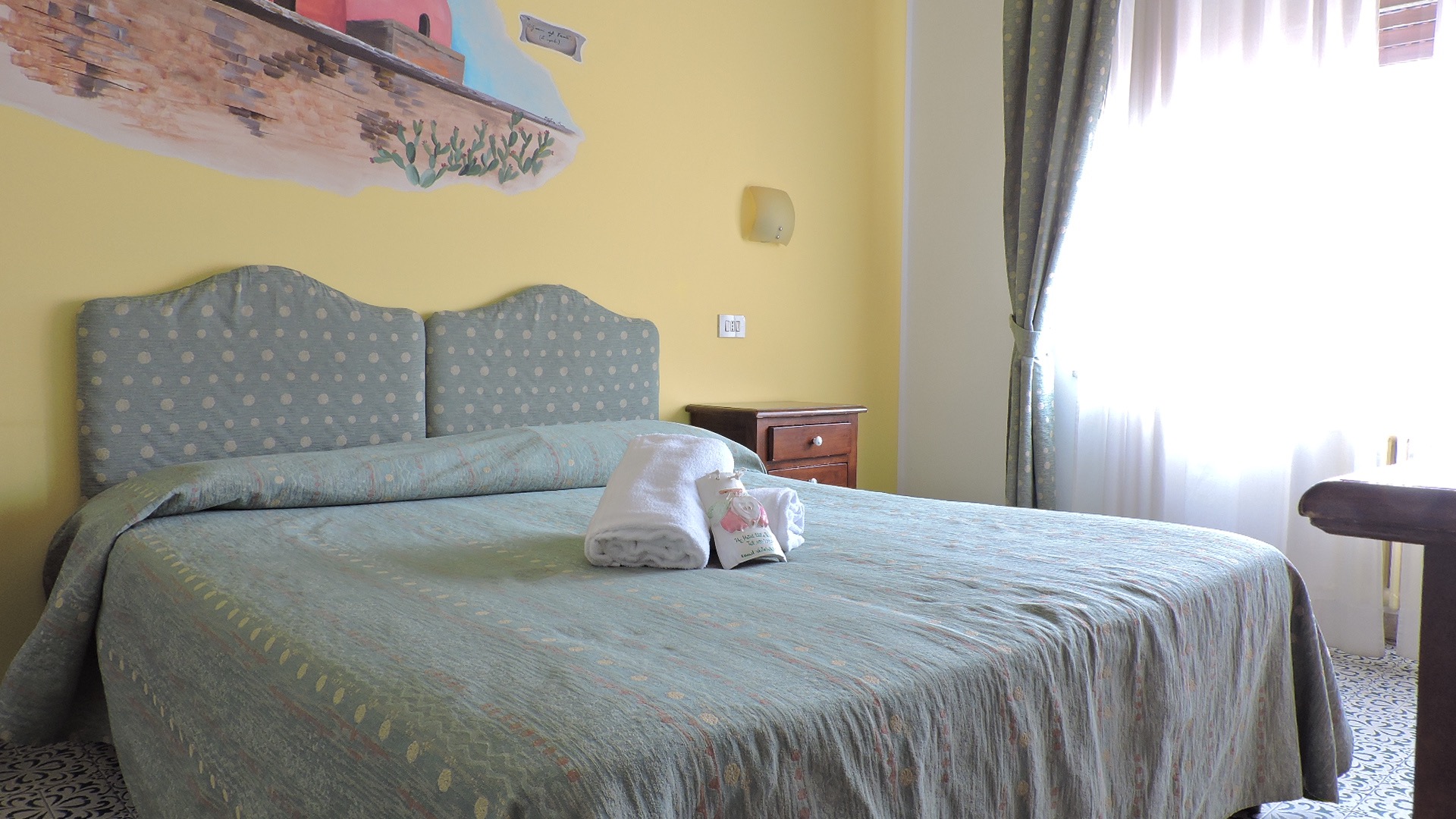 Double or Twin Standard