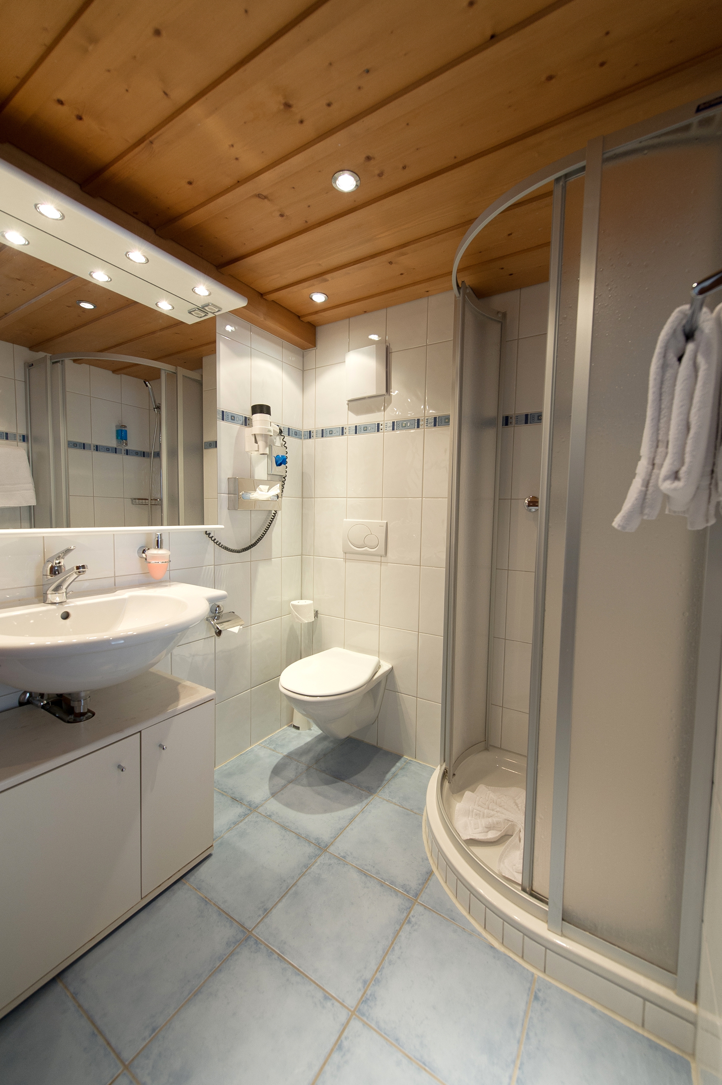 Double Capacity 2 Two Bedrooms