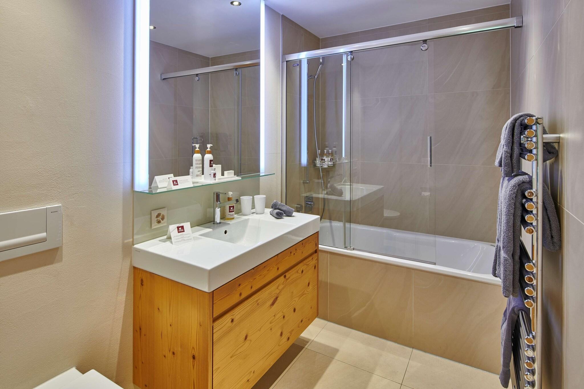 Double Classic King Bed