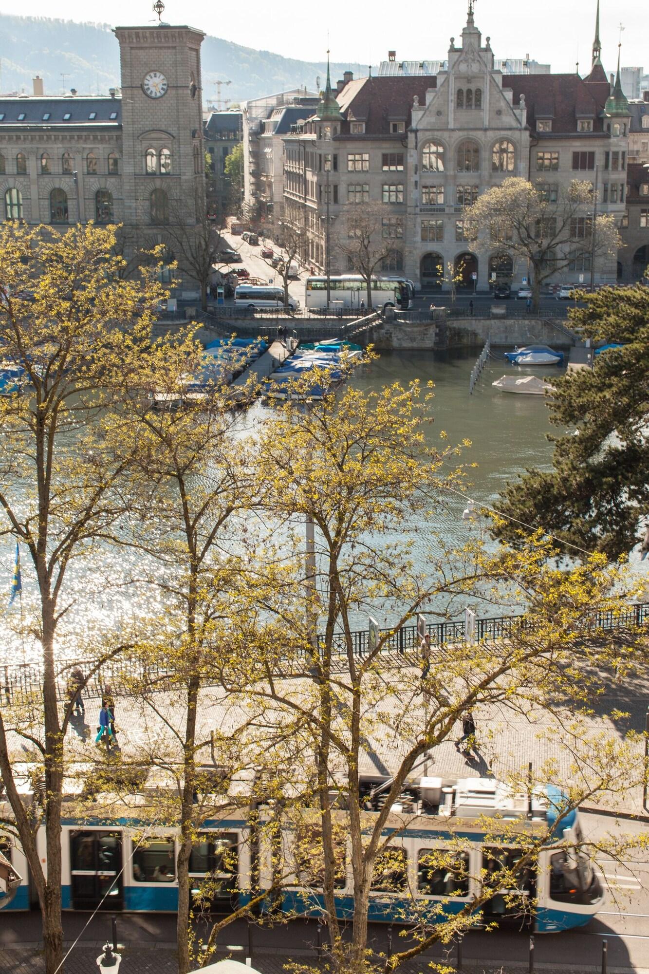 Double Queen Size Bed