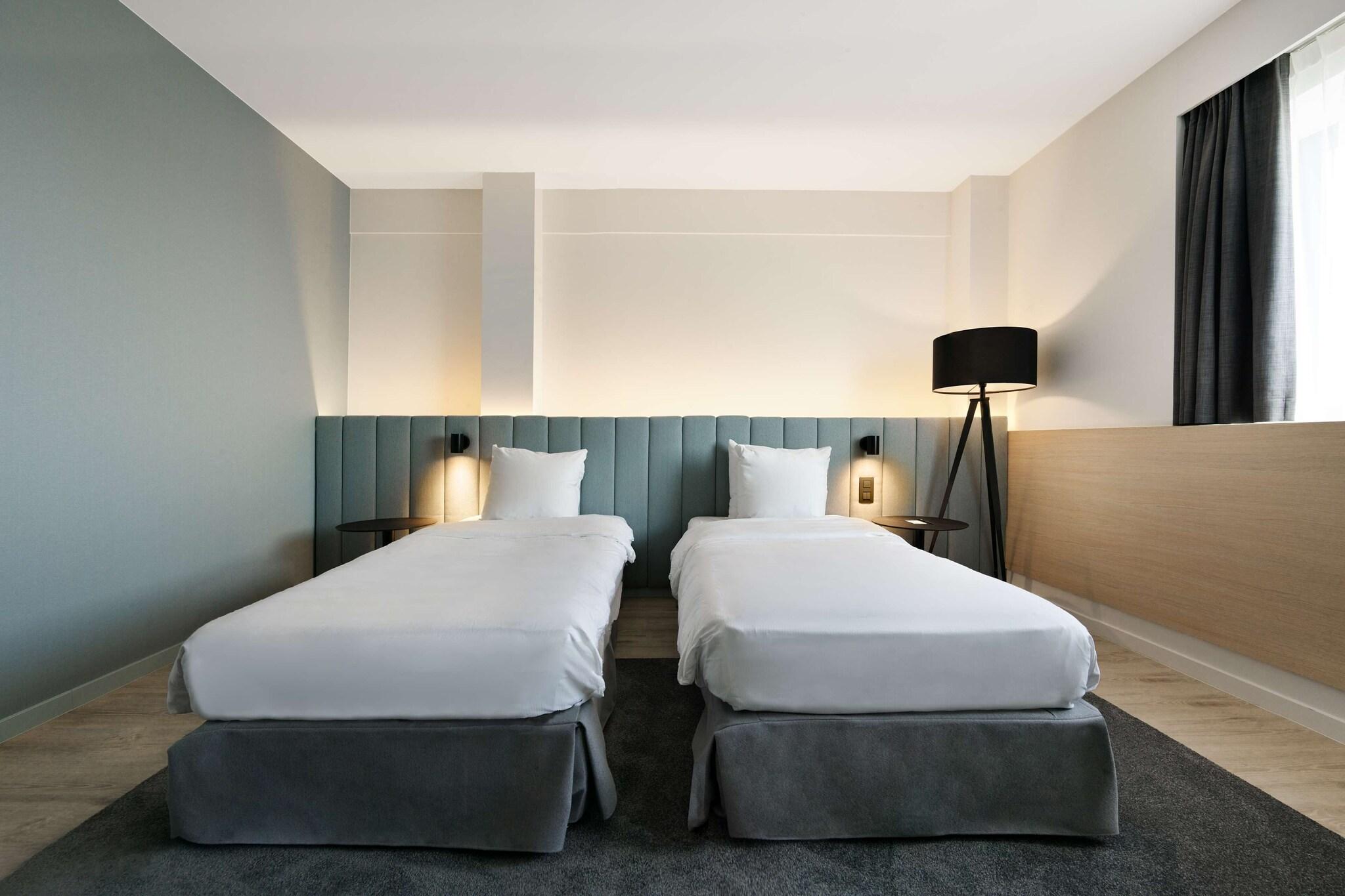 Double Superior King Bed