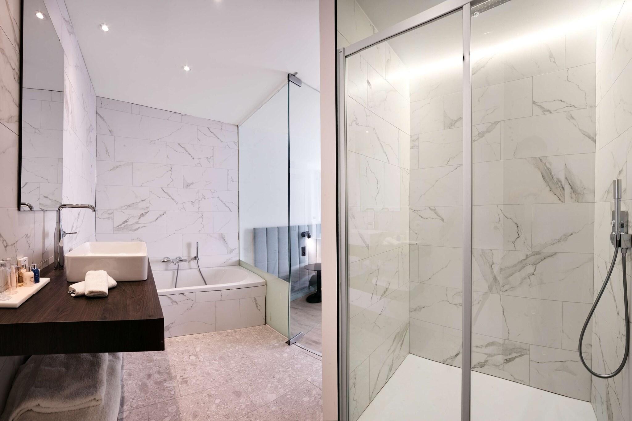 Suite King Bed One Bedroom 