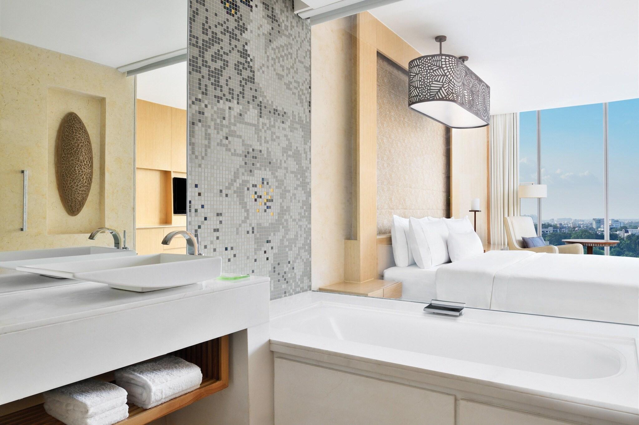 Double Pool View King Bed