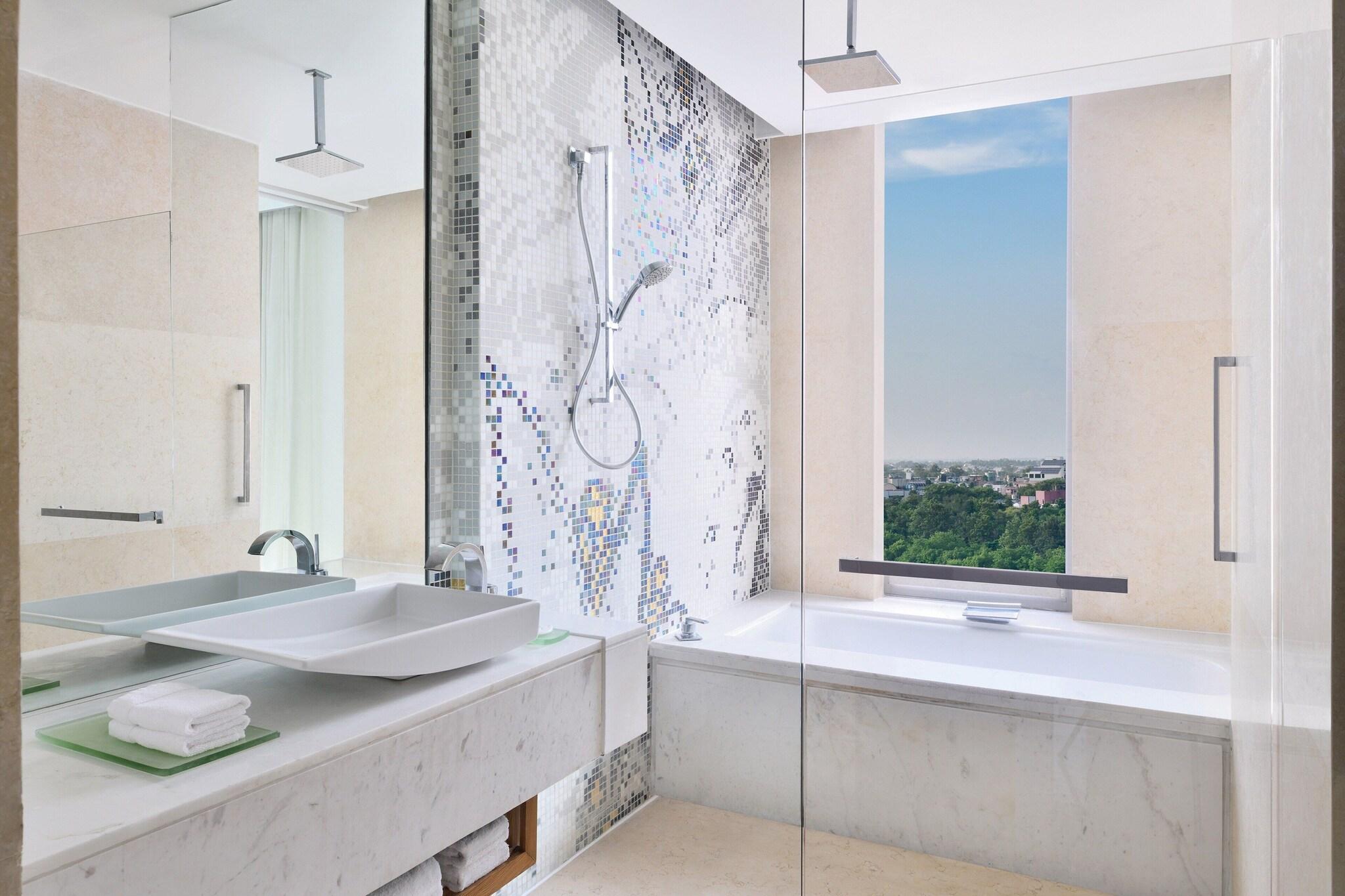 Double City View King Bed