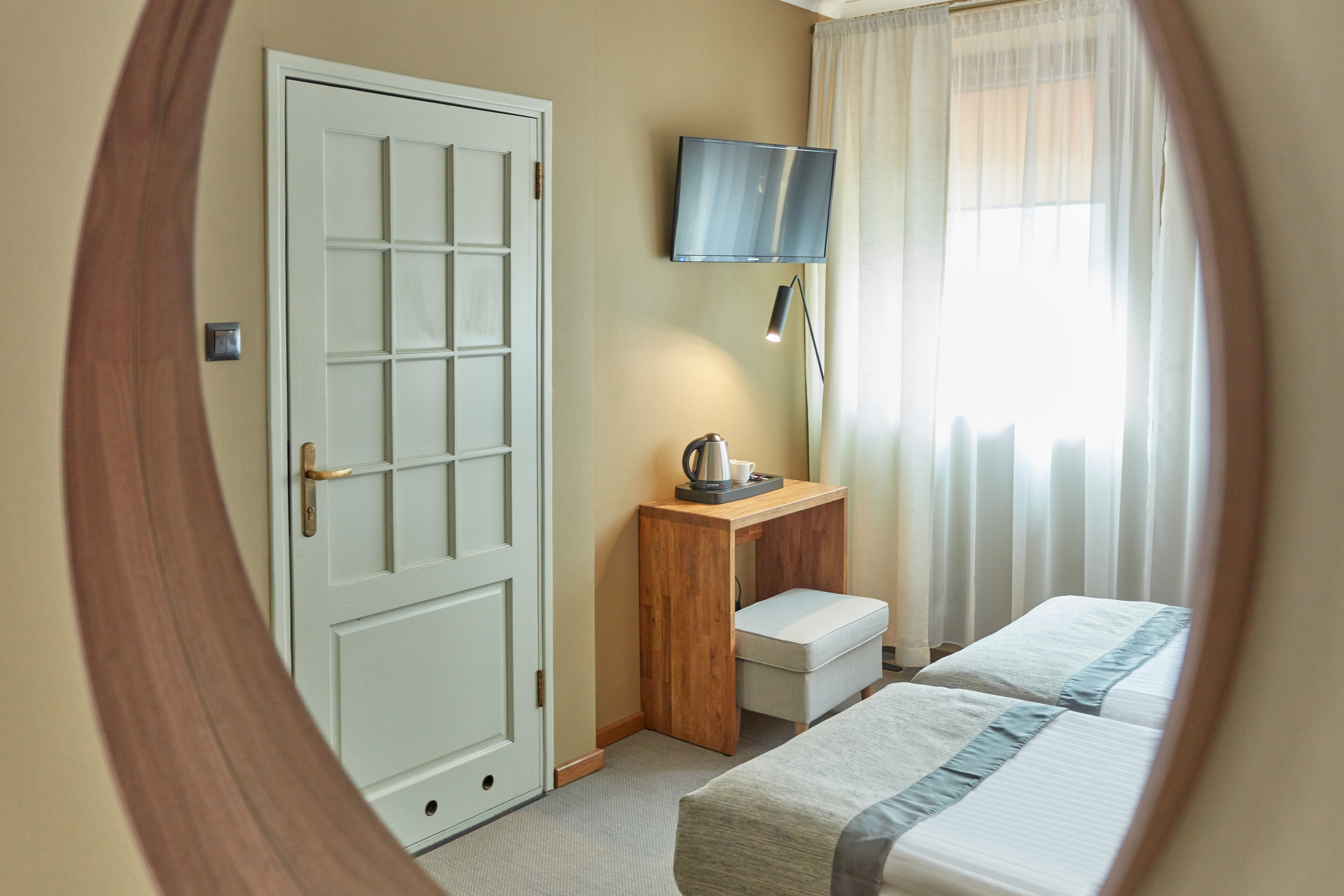 Double or Twin Standard