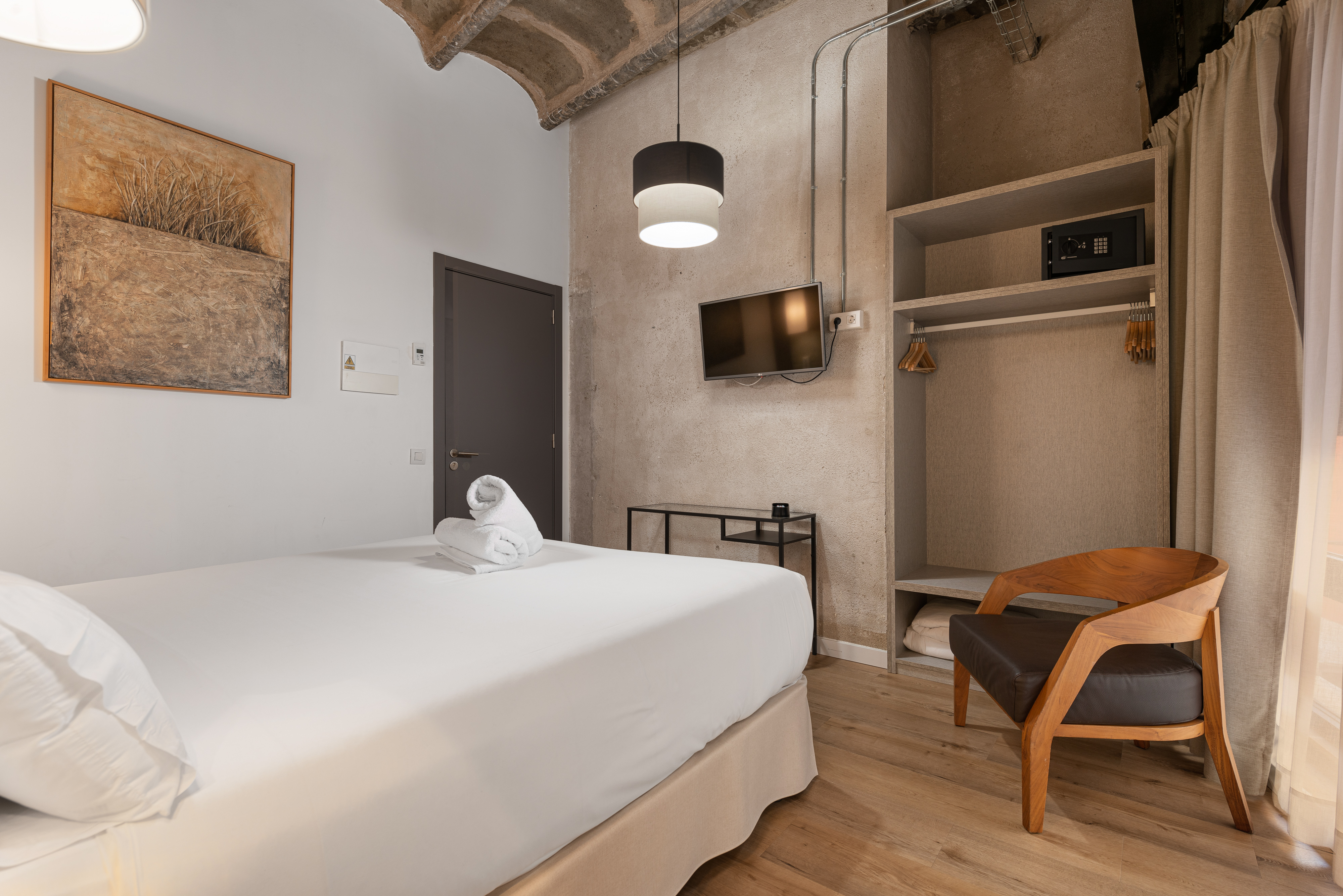 Double or Twin Standard