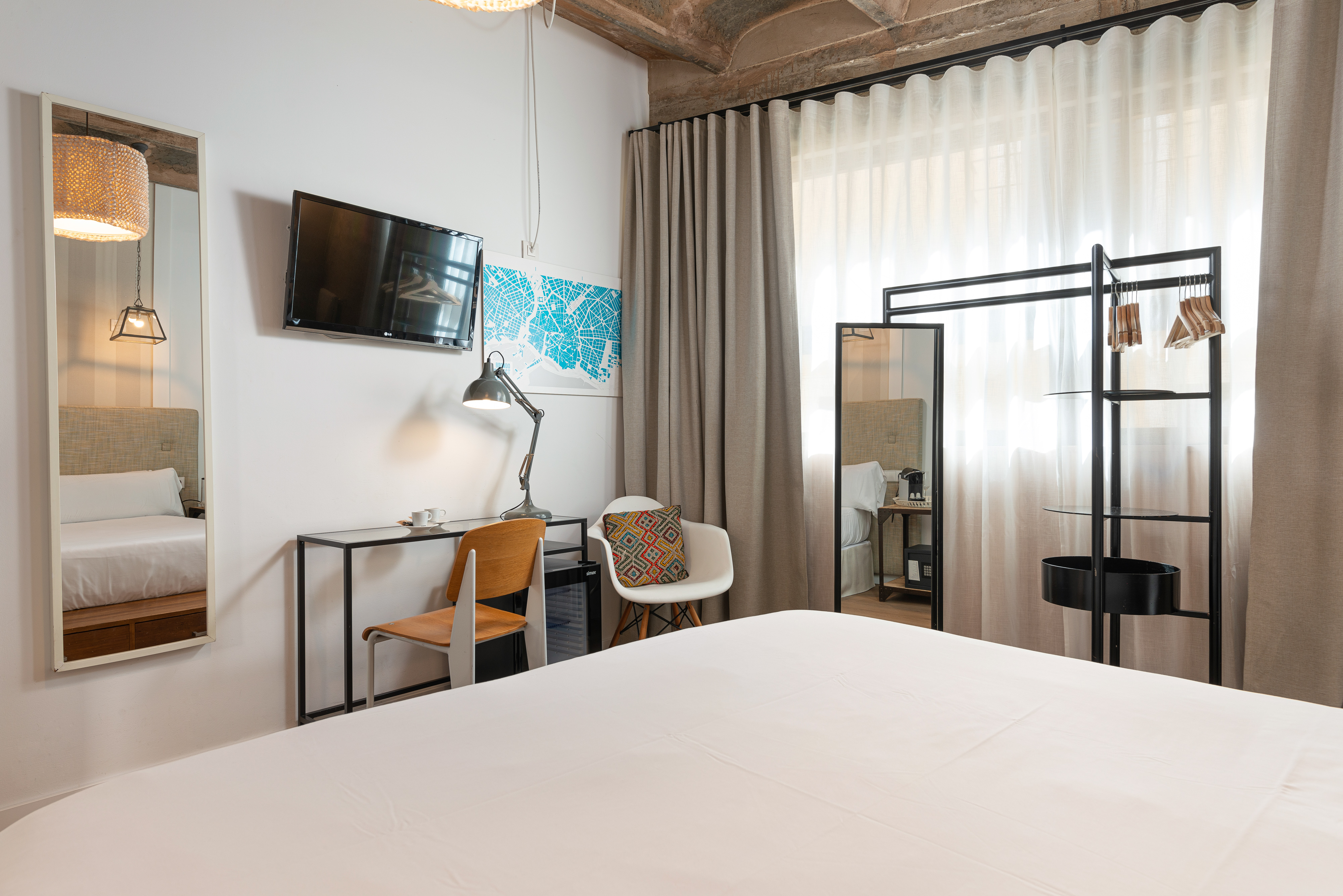 Double or Twin Standard