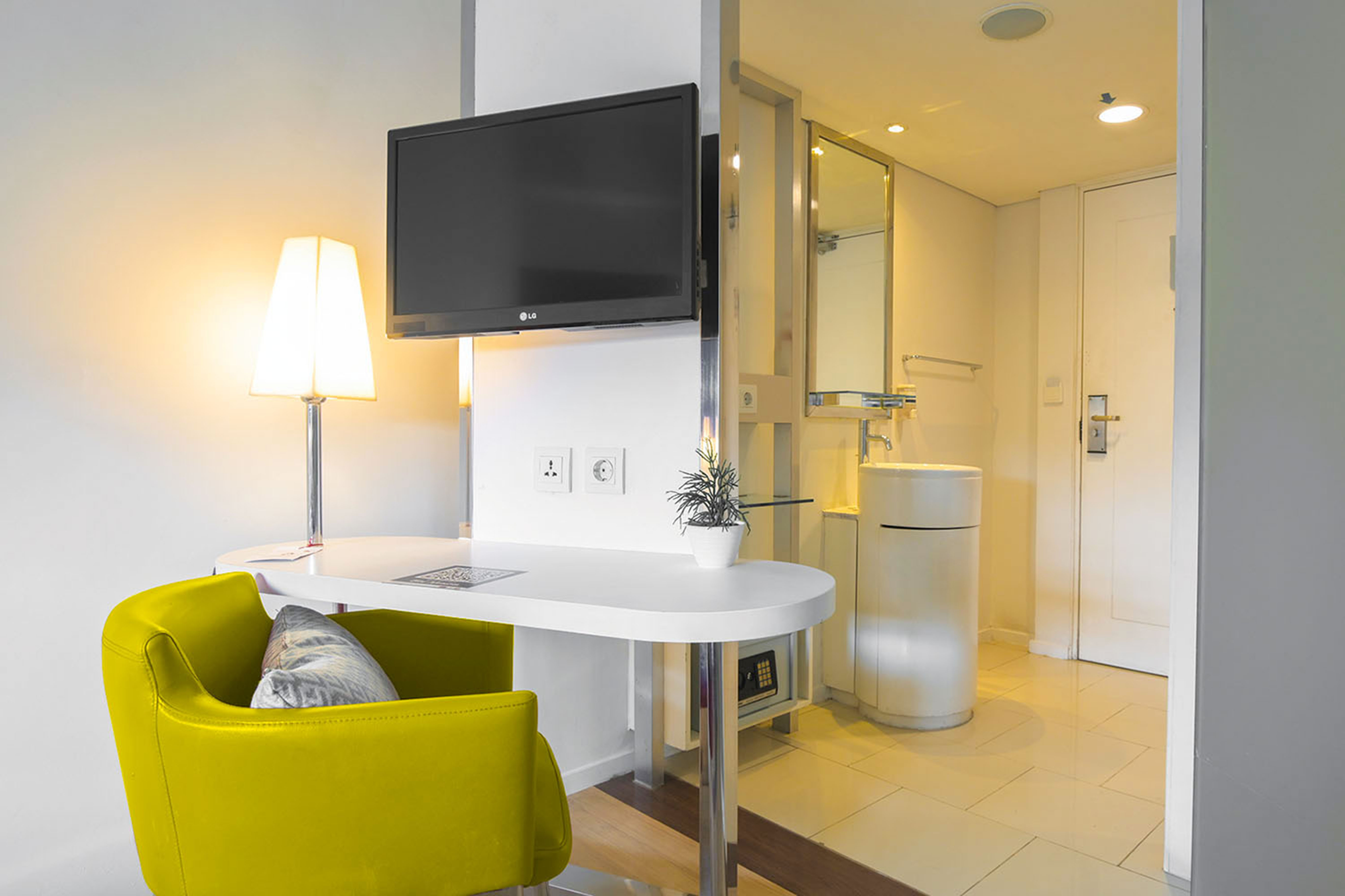 Double or Twin Deluxe