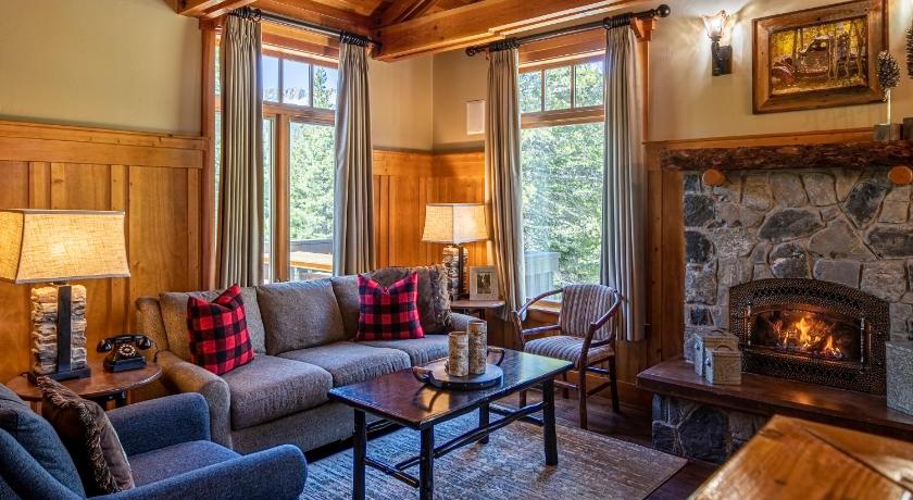 Cabin Deluxe Two Bedroom