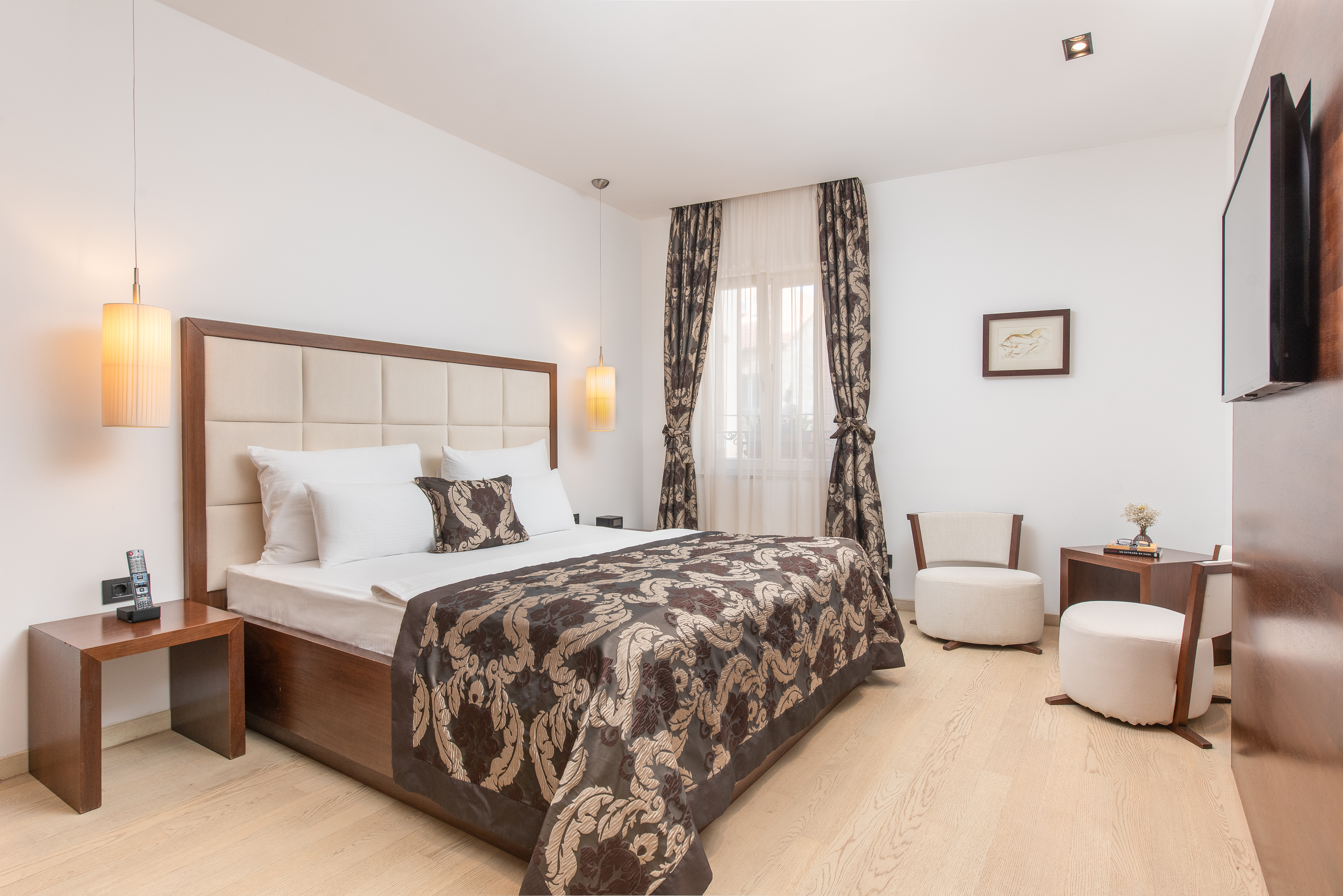 Double or Twin Deluxe