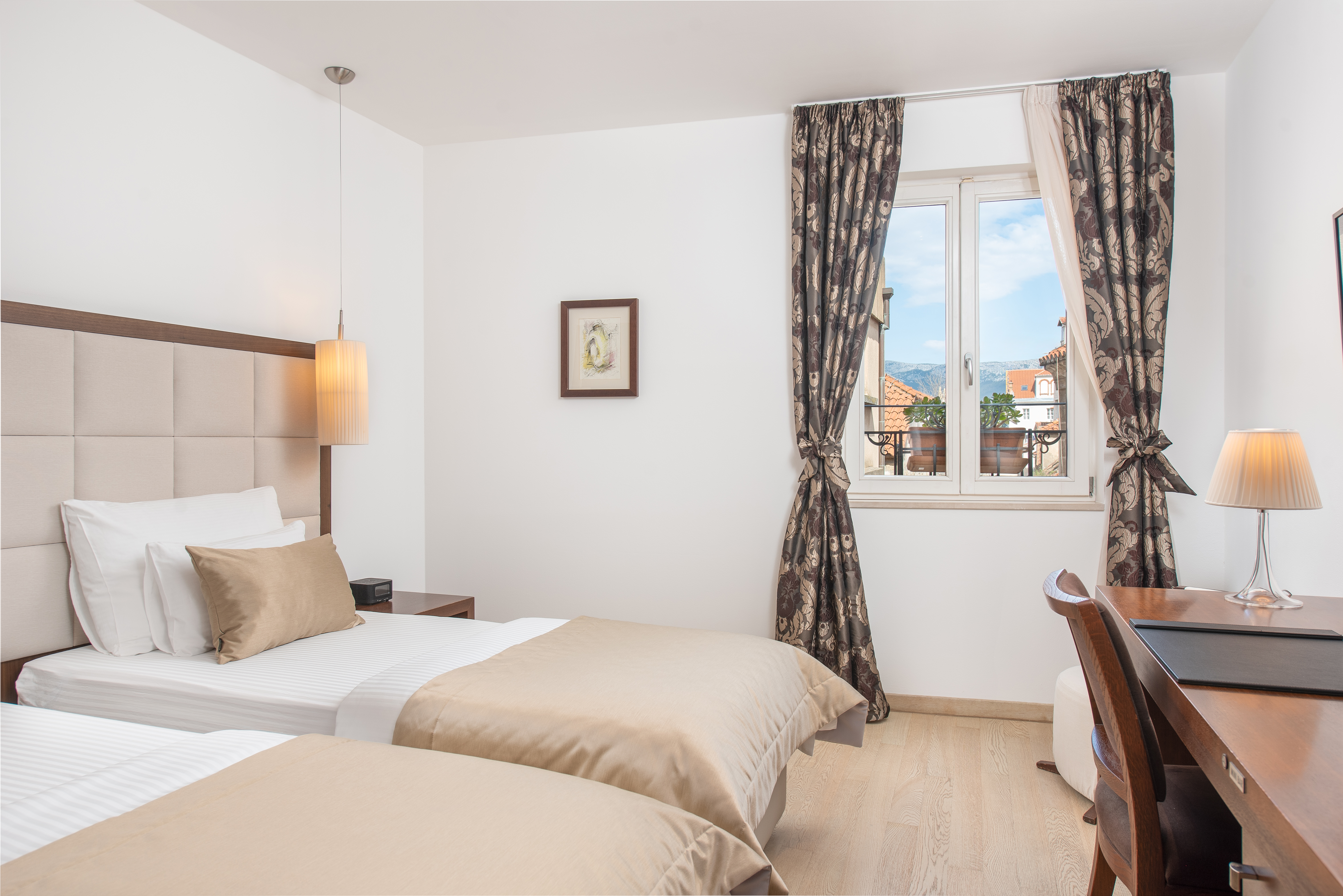 Double or Twin Deluxe