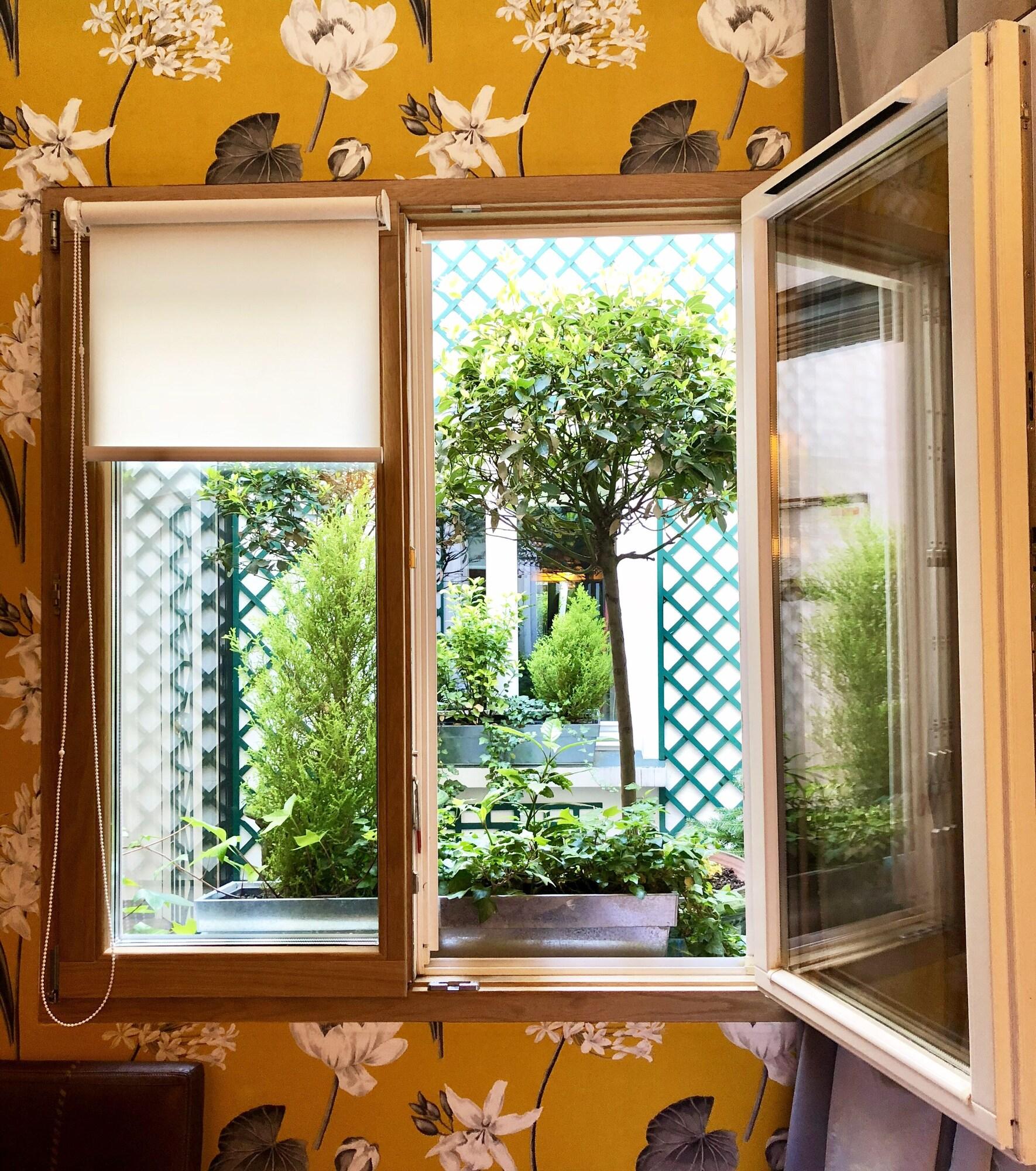 Family Room Three Beds