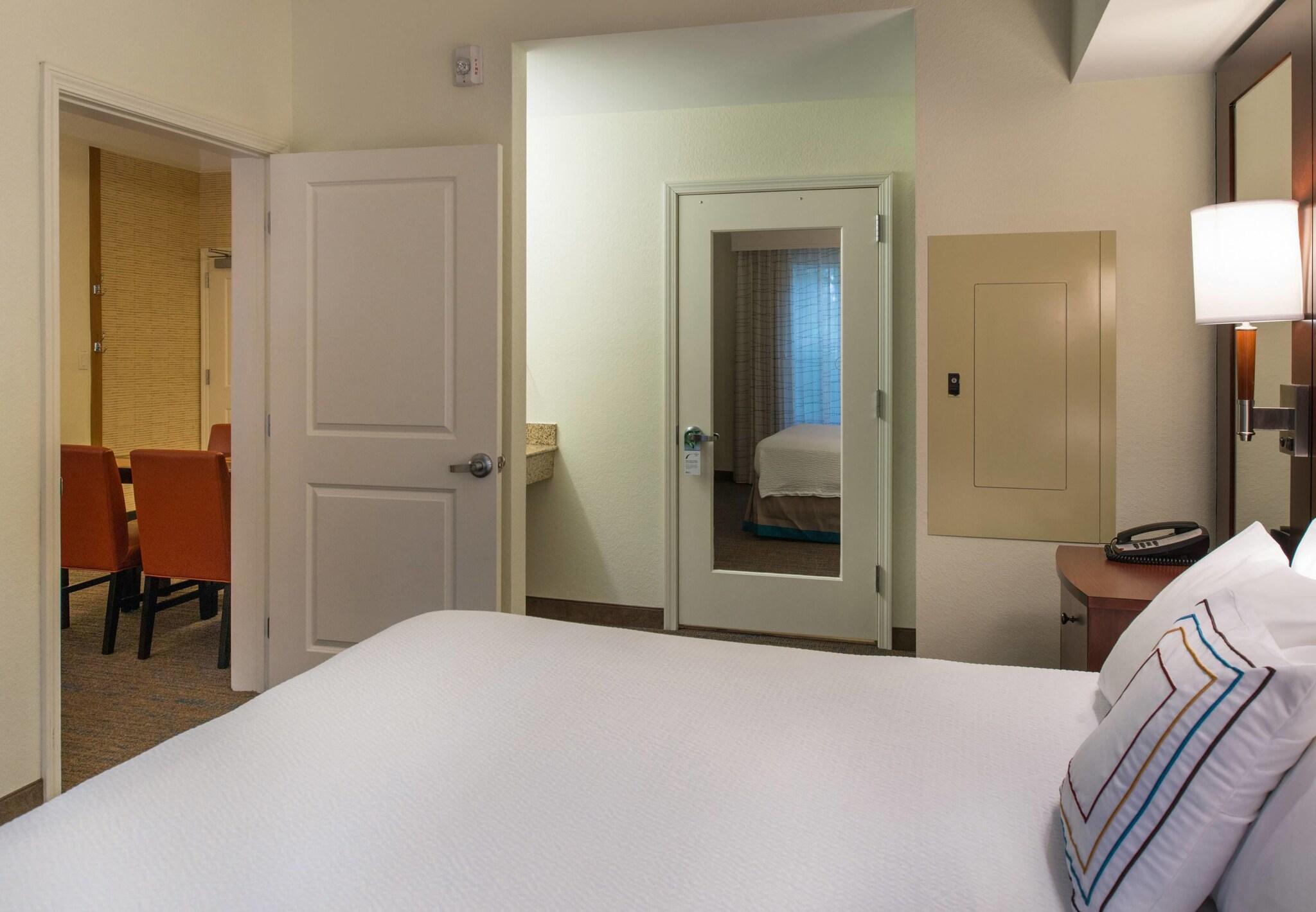 Suite King Bed One Bedroom 