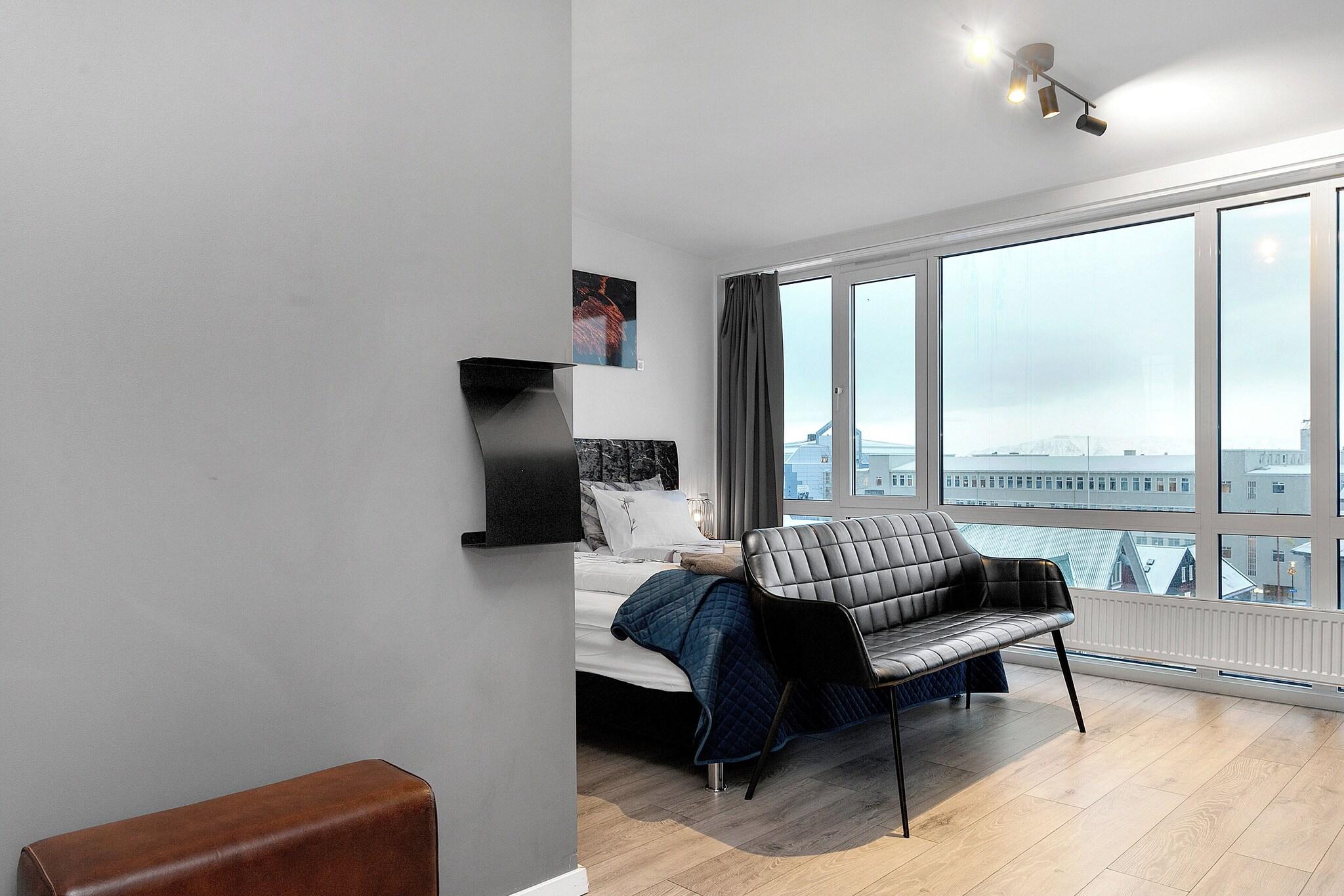 Double Superior King Bed