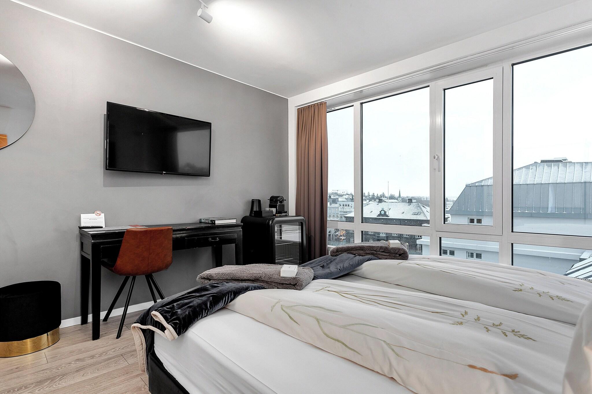 Double Superior King Bed