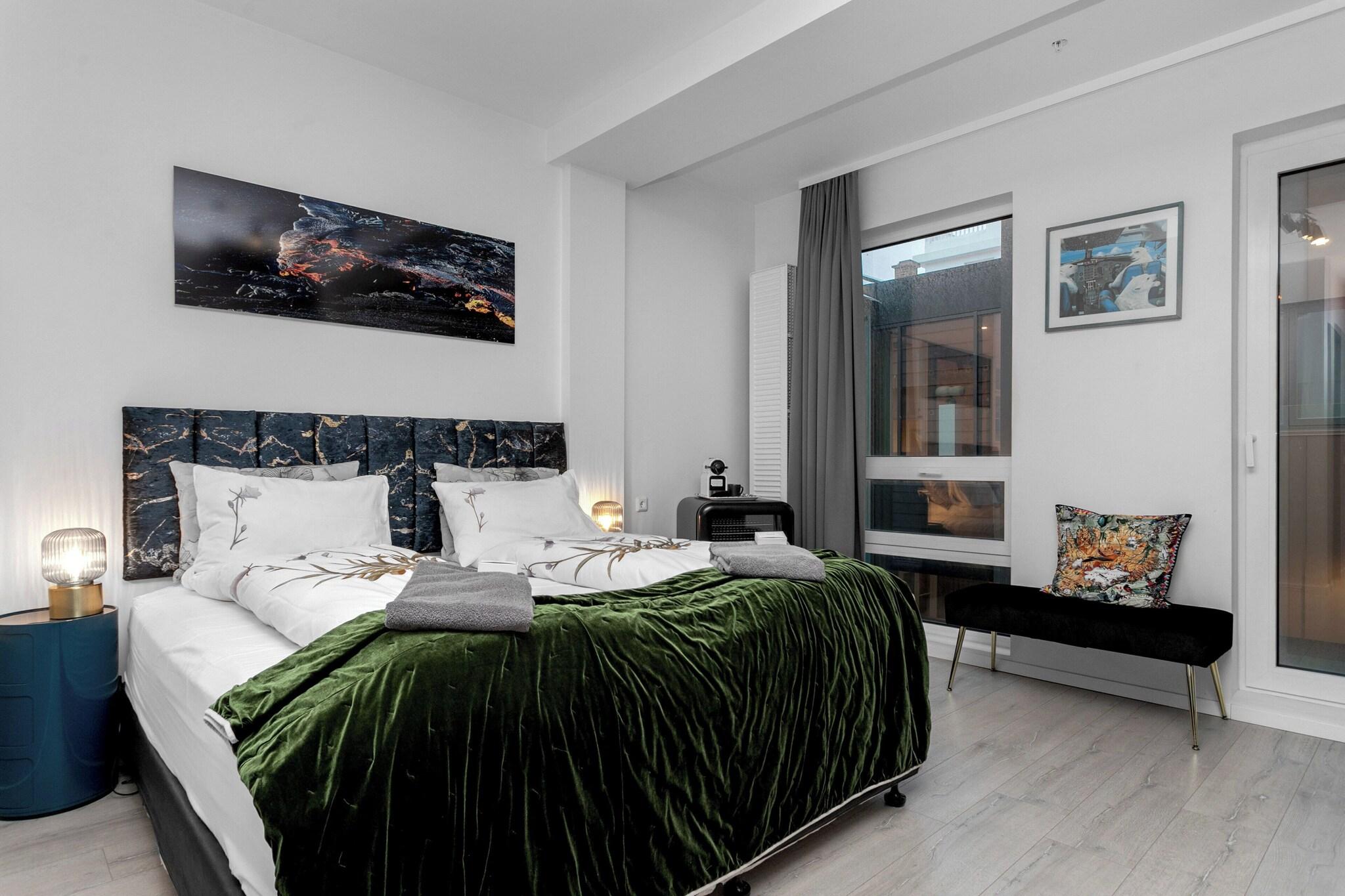 Double Superior King Bed