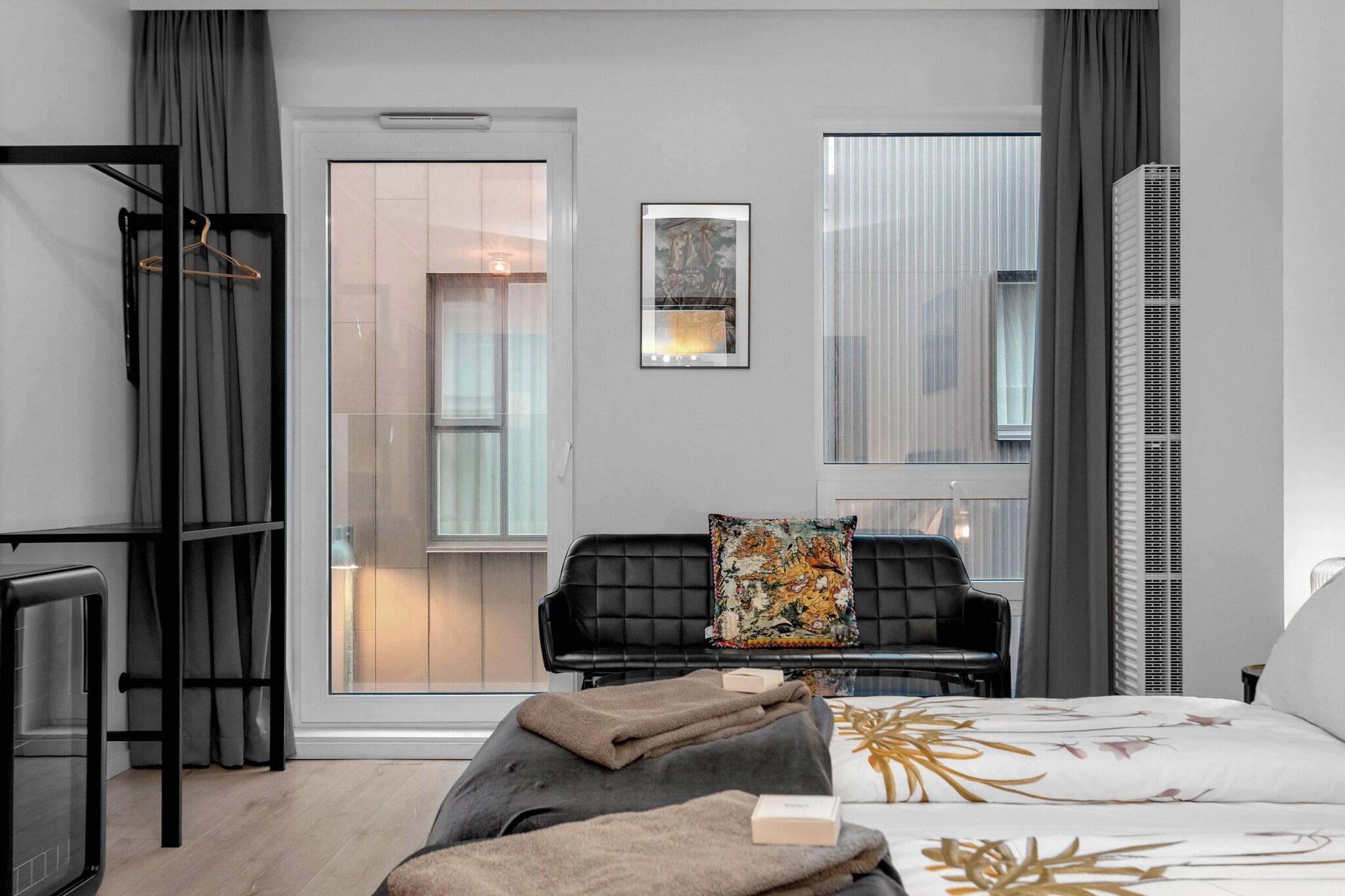 Double Superior King Bed