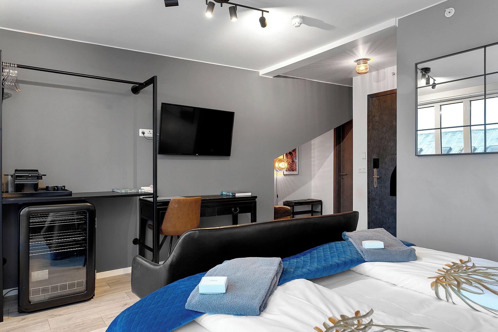 Double Superior King Bed