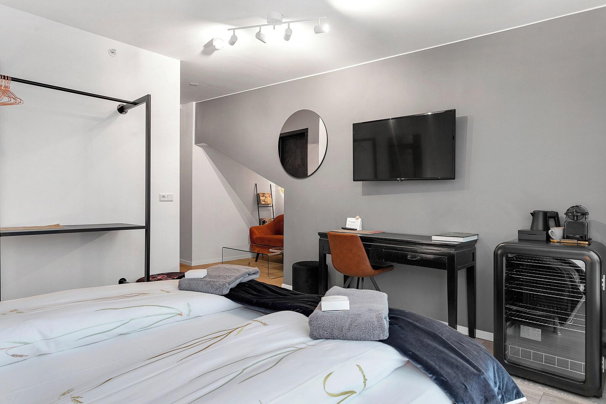 Double Superior King Bed