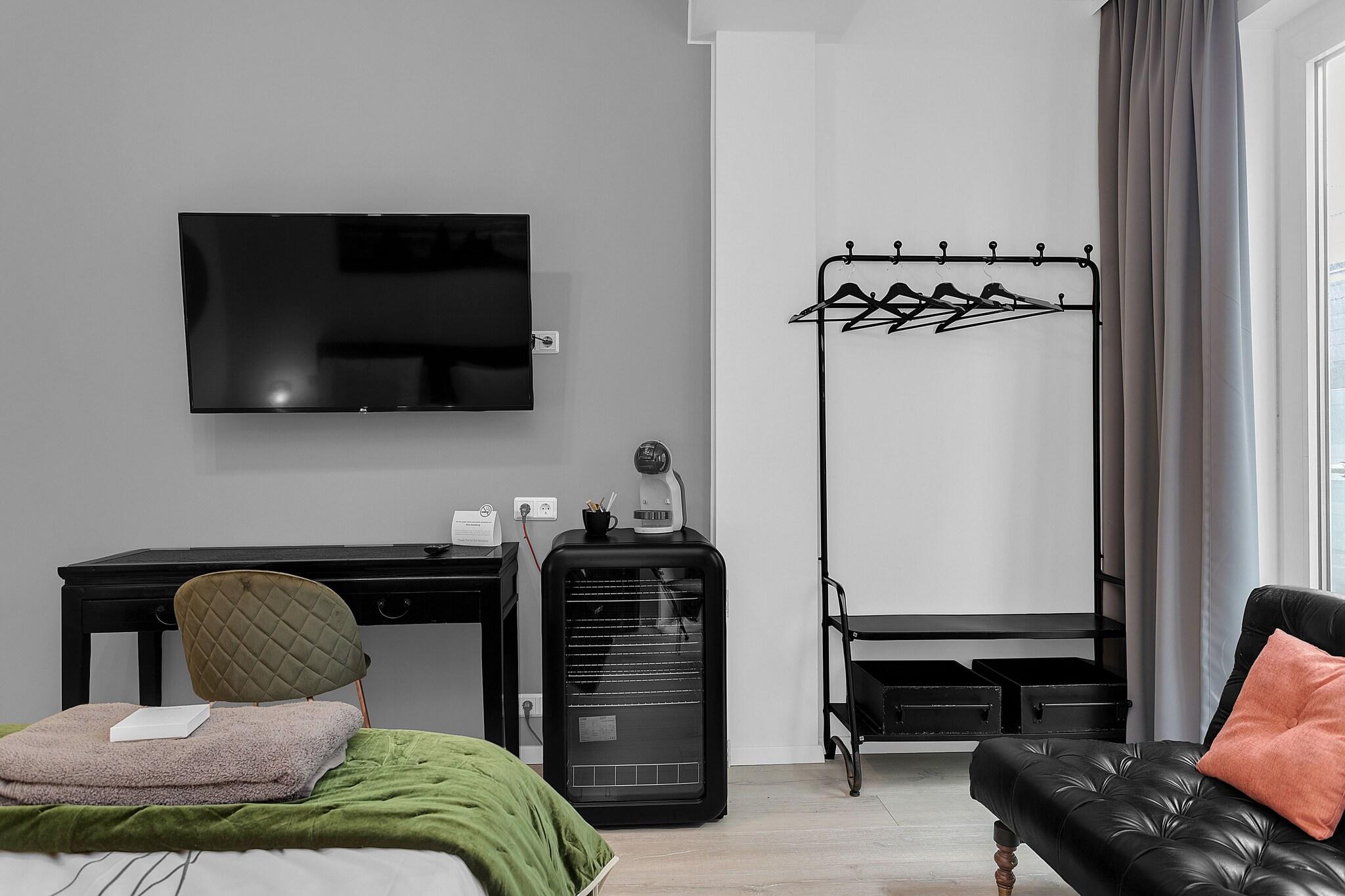 Double Superior King Bed