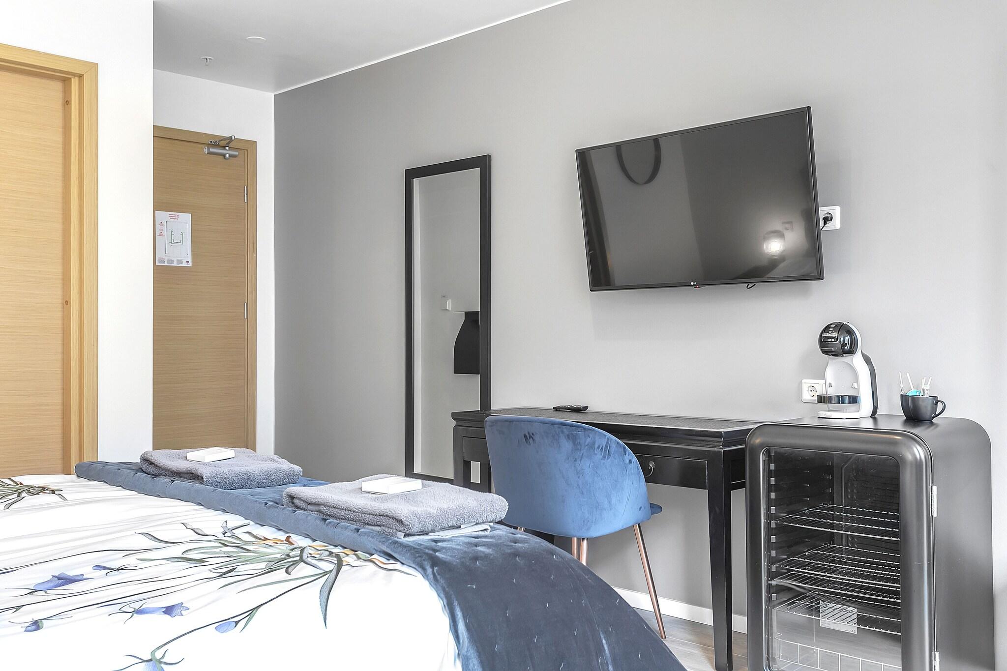 Double Superior King Bed