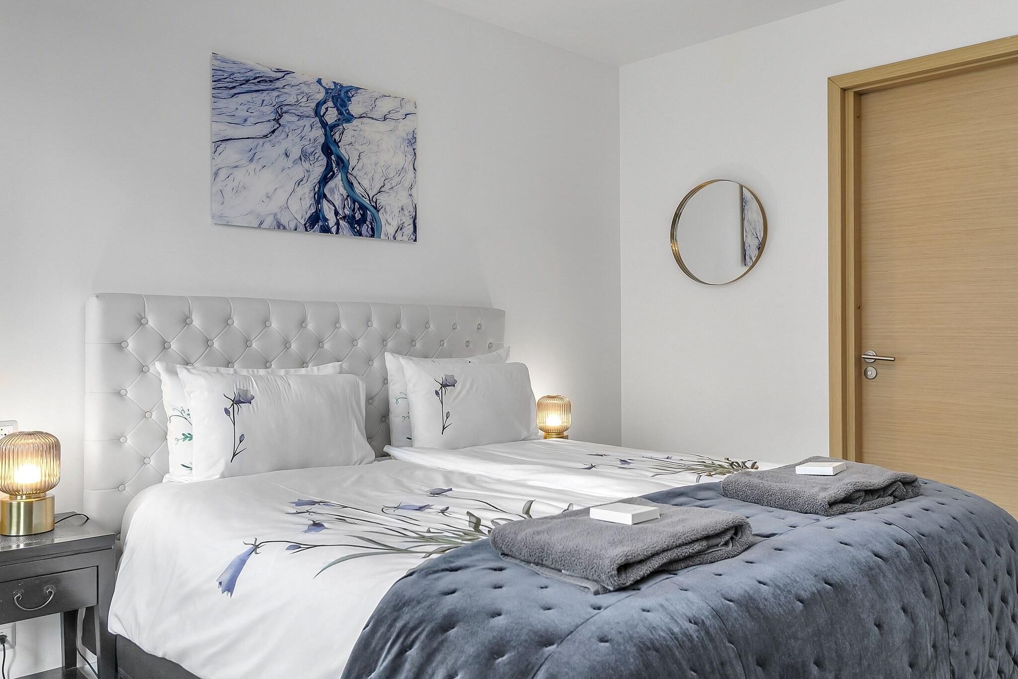 Double Superior King Bed