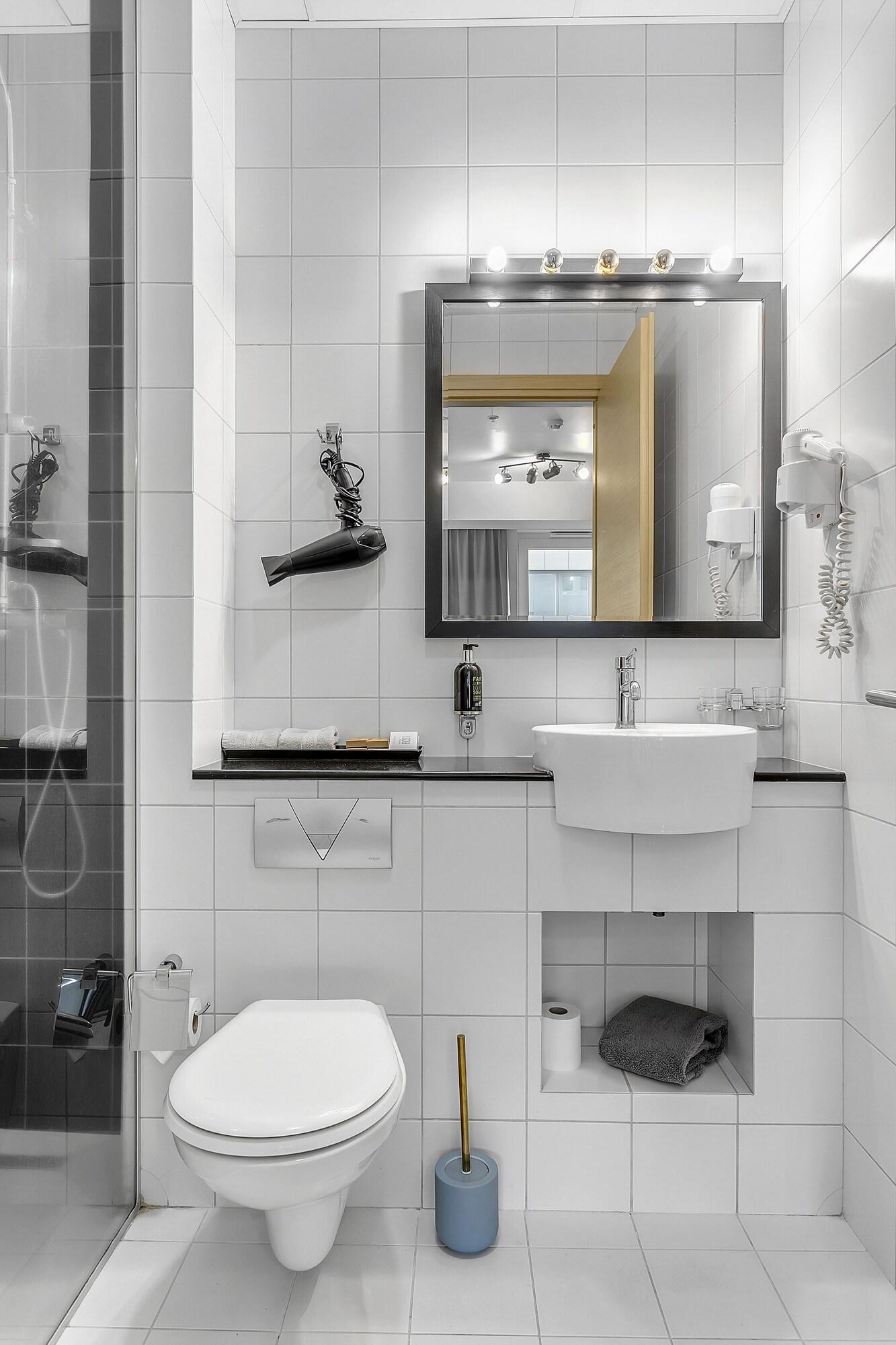 Double Superior King Bed