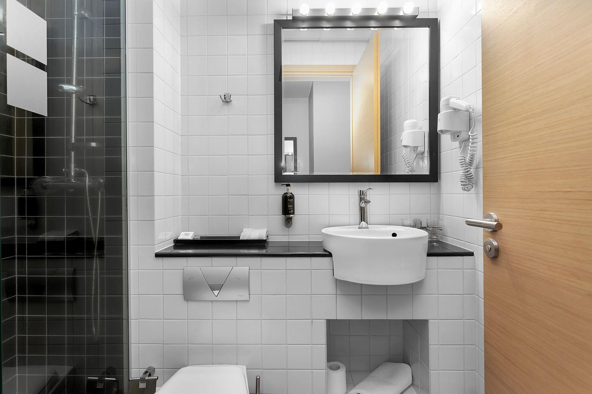 Double Superior King Bed