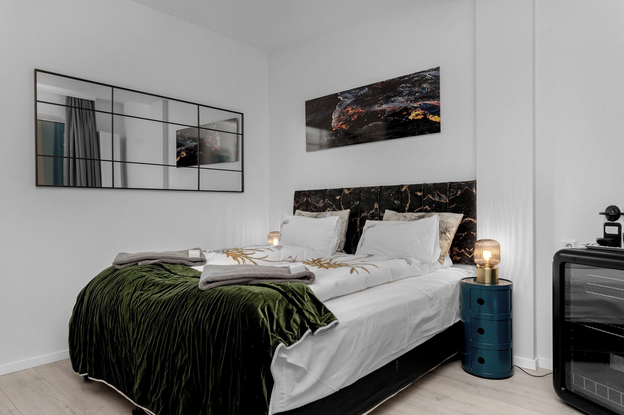 Double Superior King Bed