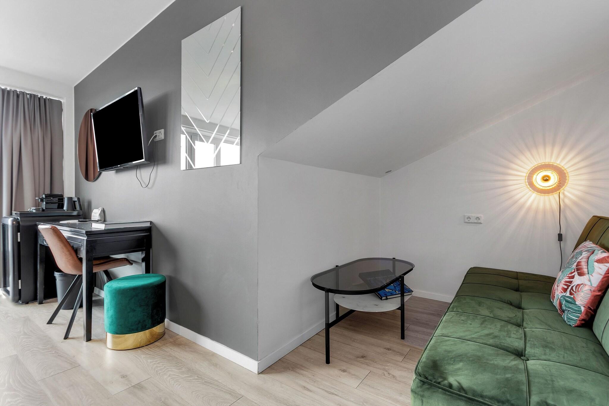 Double Superior King Bed