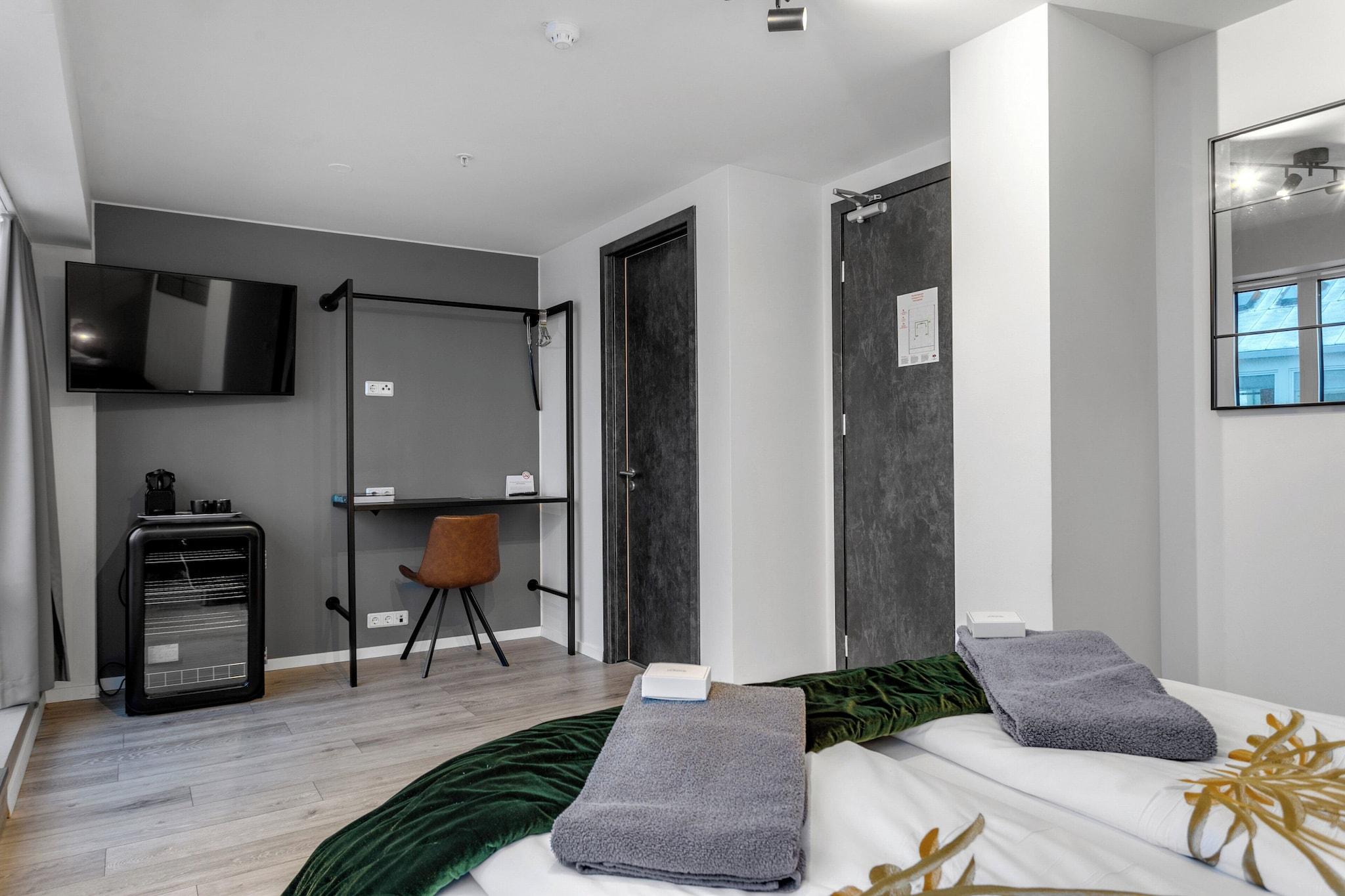 Double Deluxe with Views