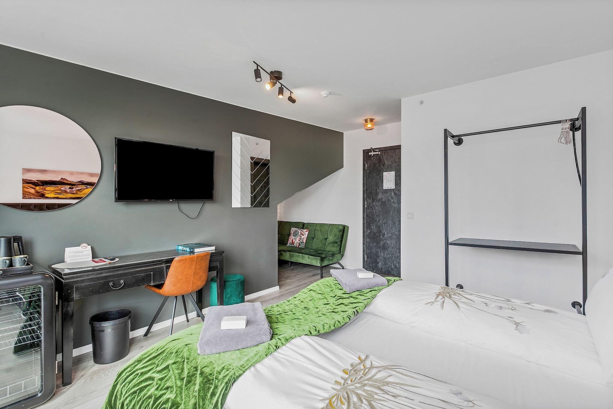 Double Superior King Bed