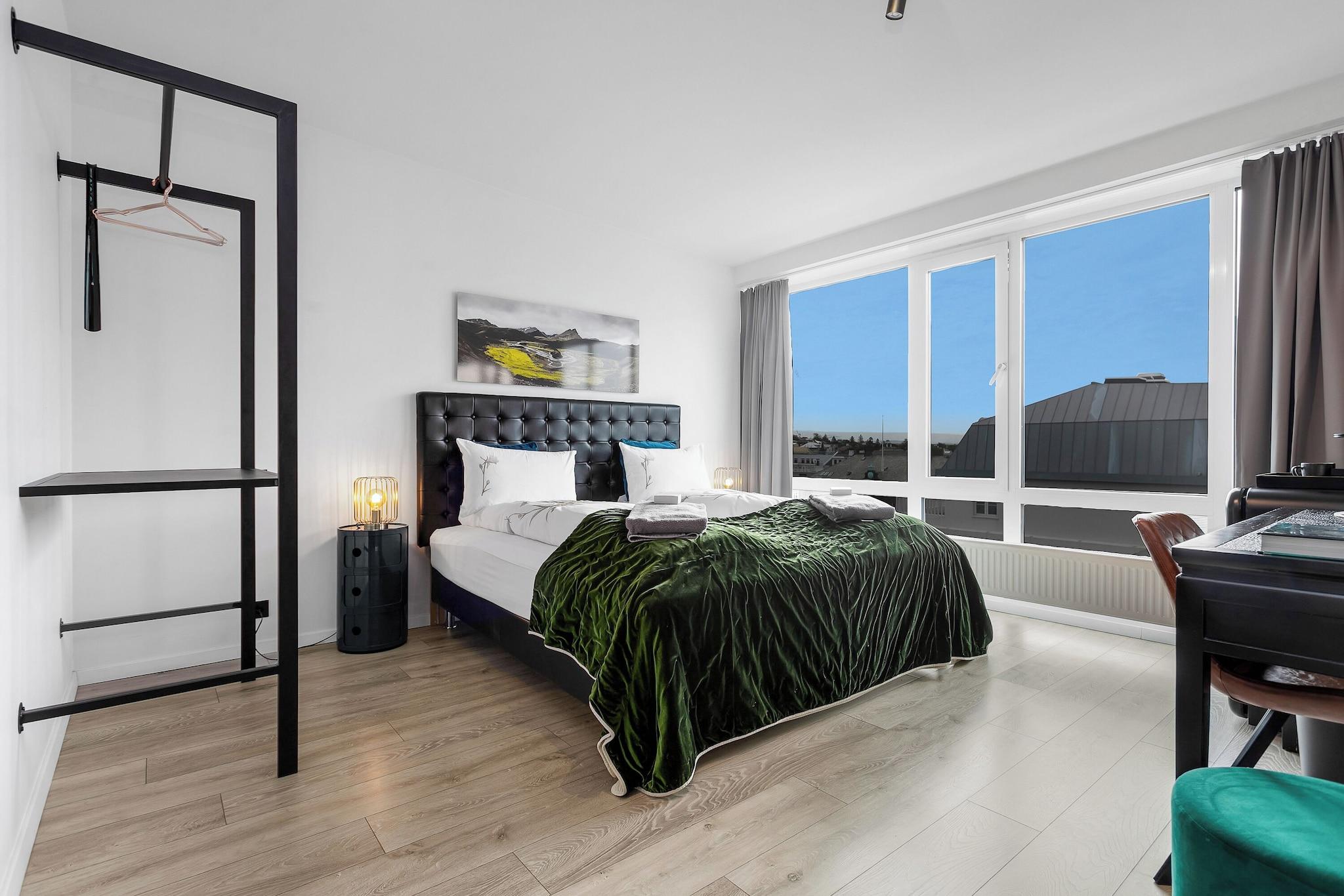 Double Superior King Bed