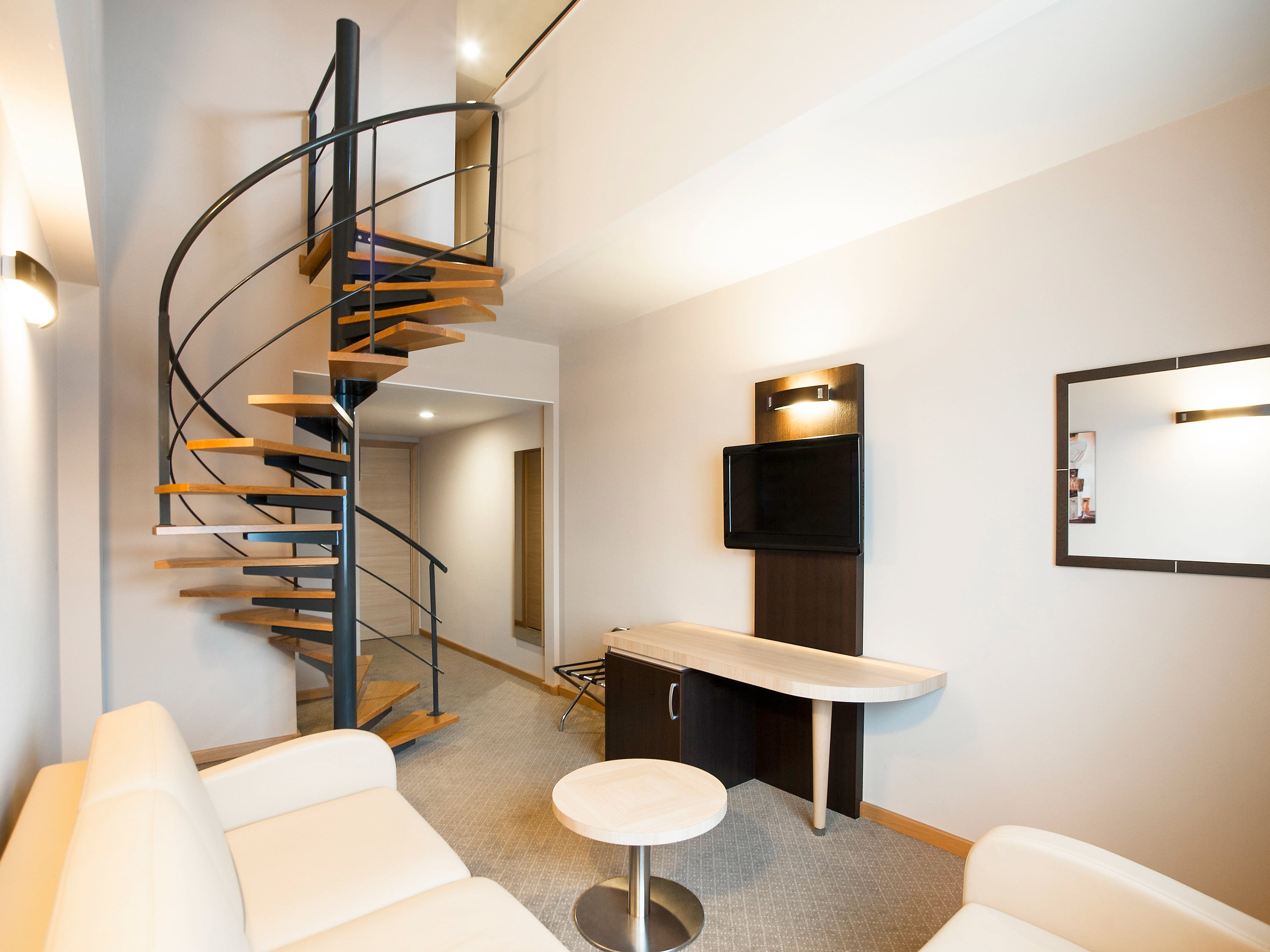 Junior Suite King Size Bed