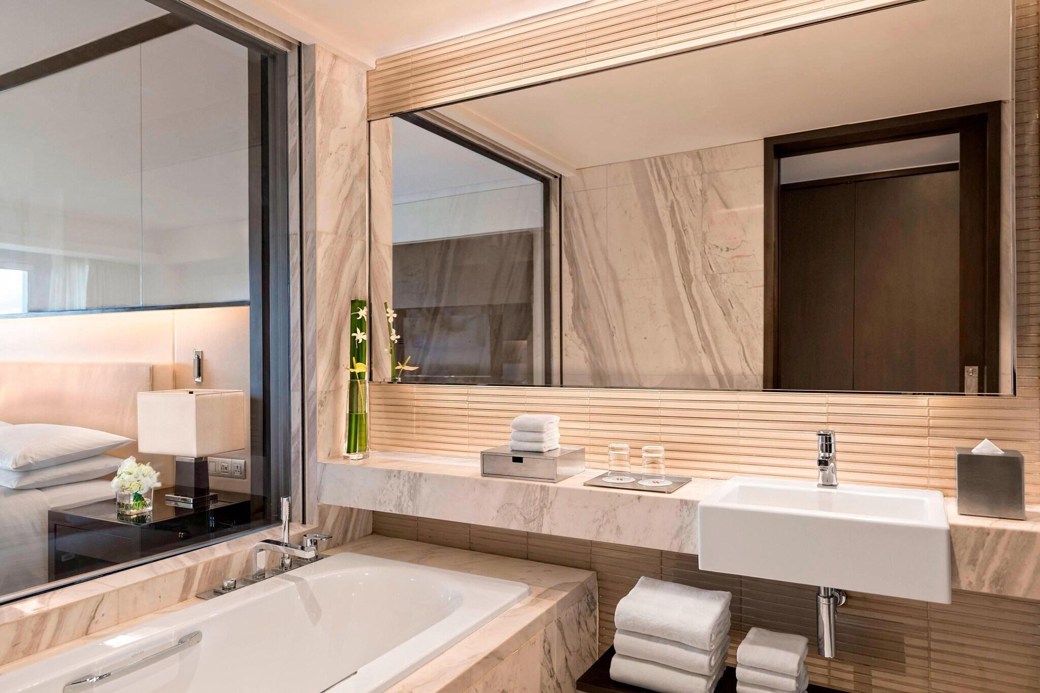 Double Executive King Bed