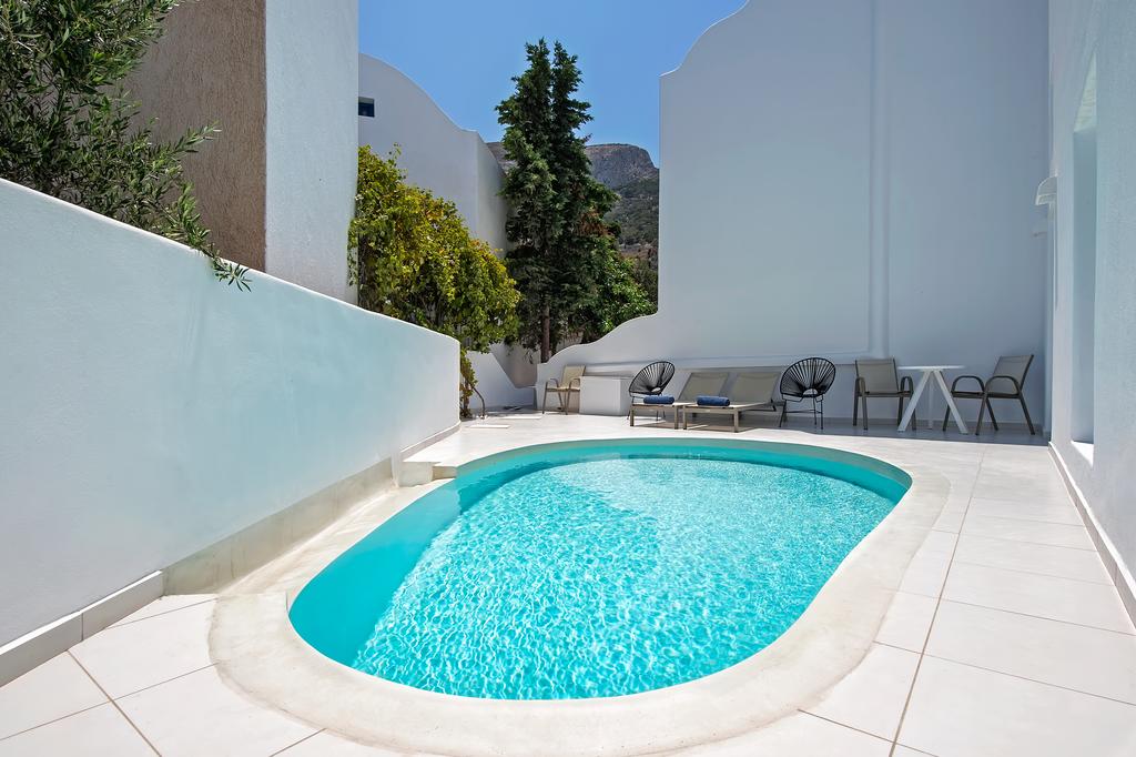 Suite with Private Pool