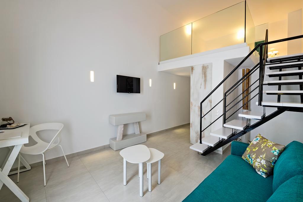 Suite with Private Pool