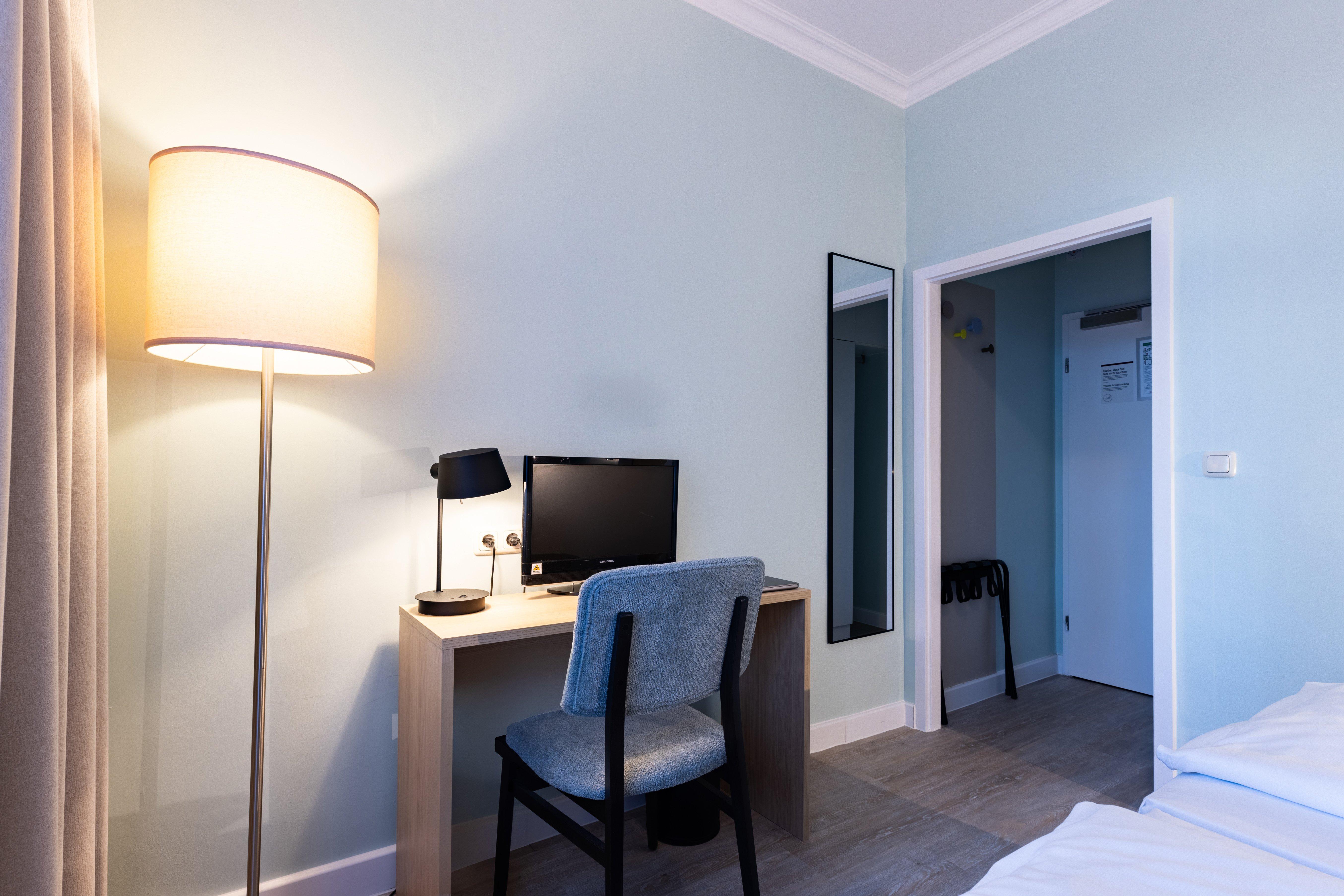 Double Queen Size Bed