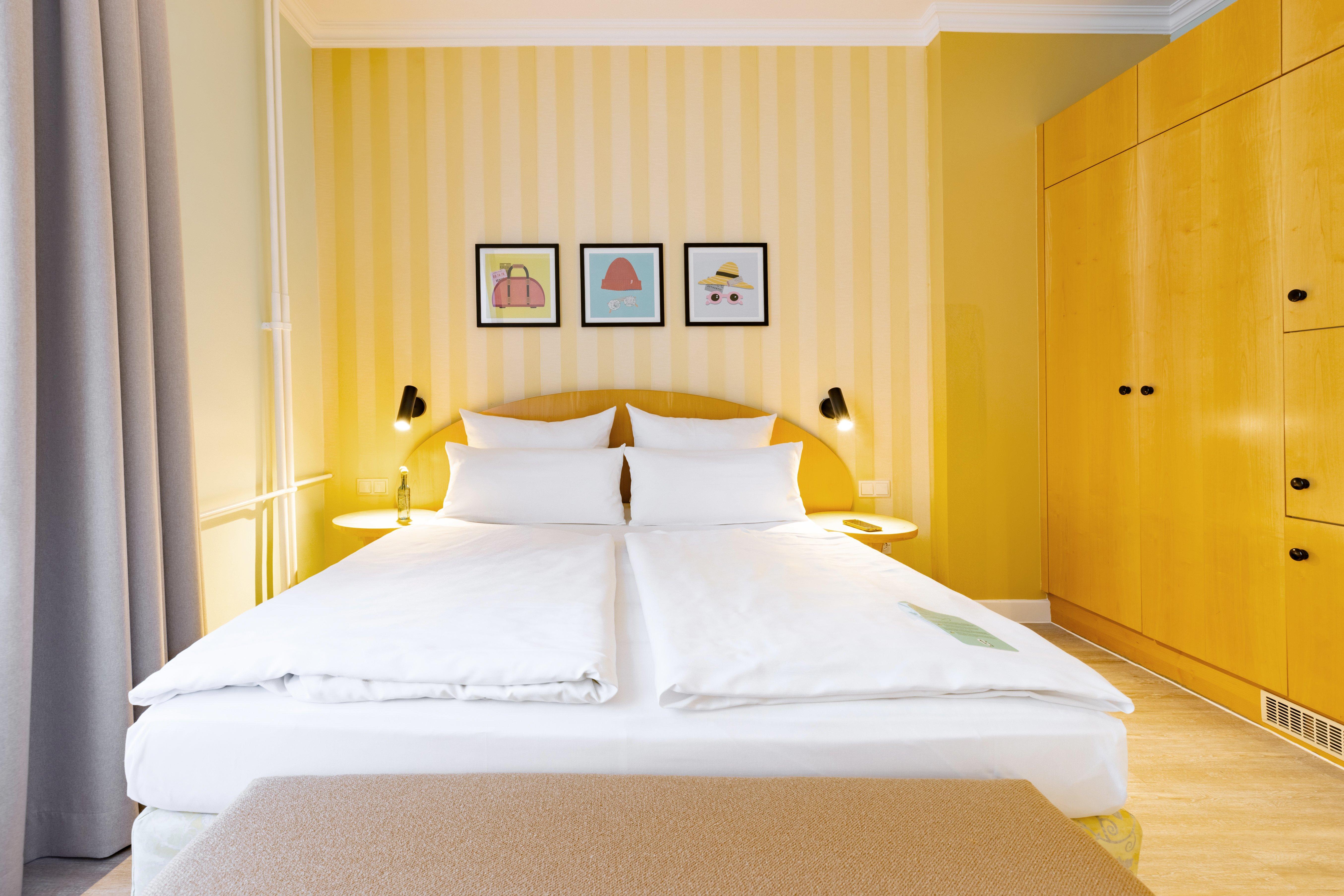 Double Queen Size Bed