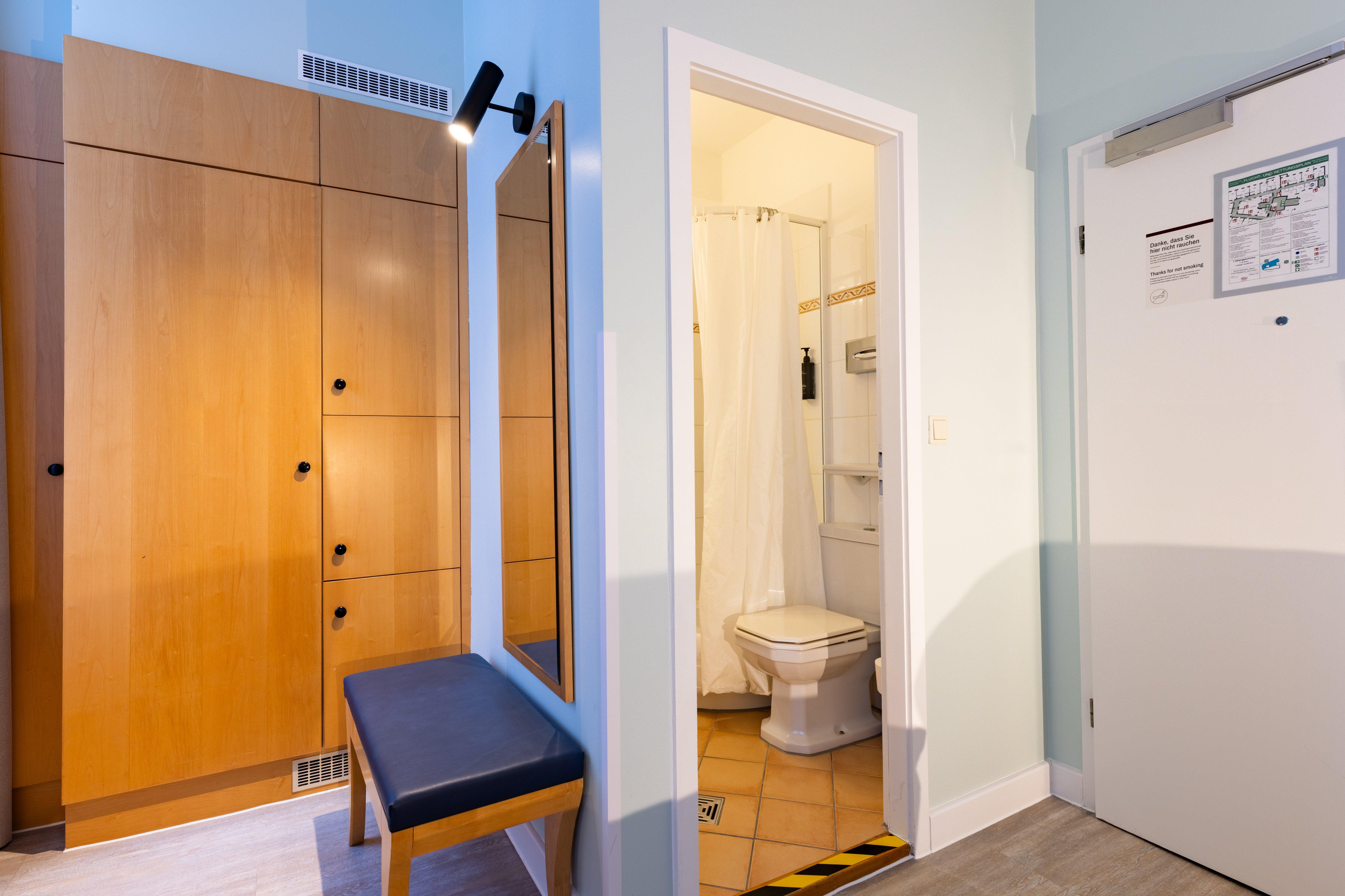 Double Queen Size Bed