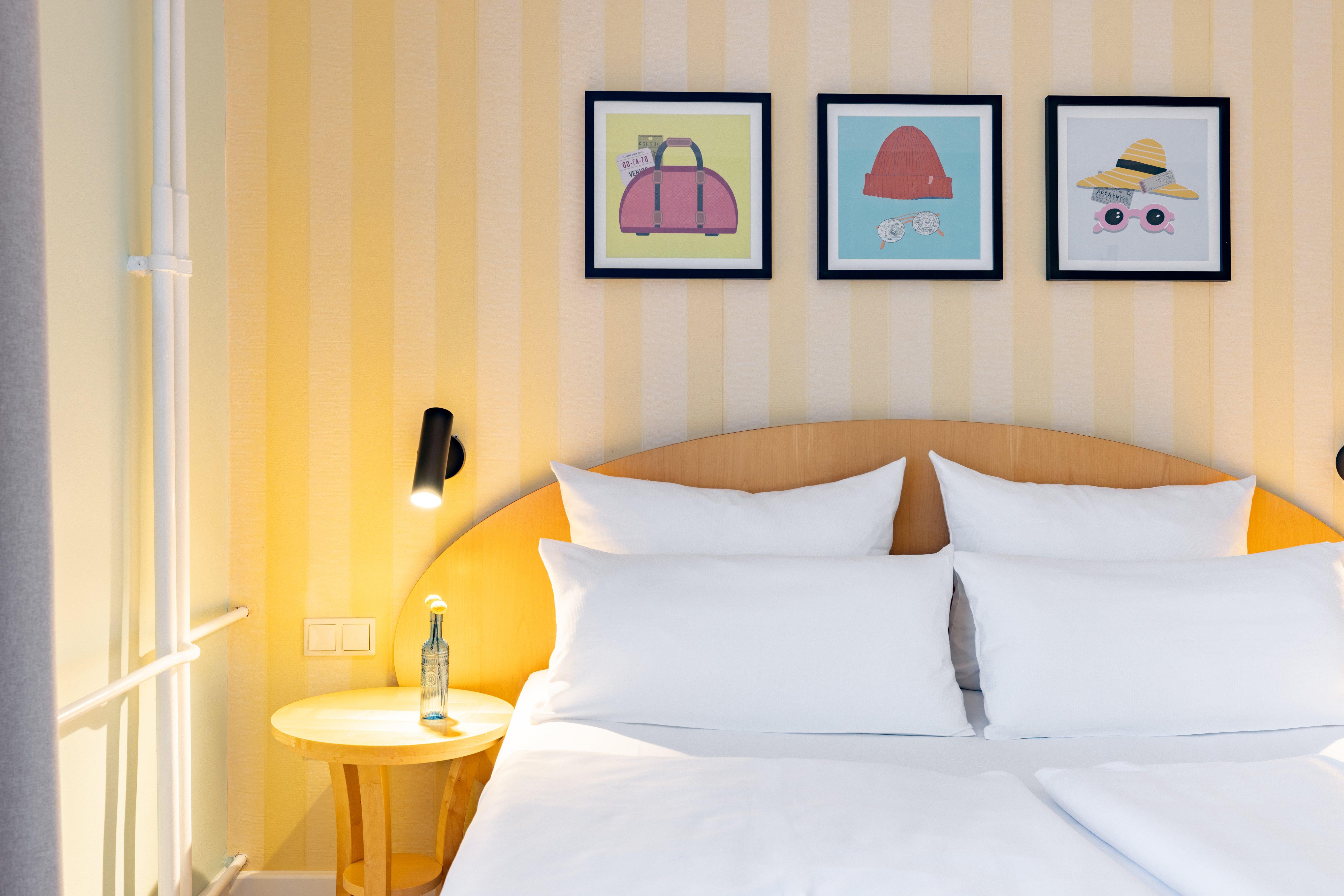 Double Queen Size Bed