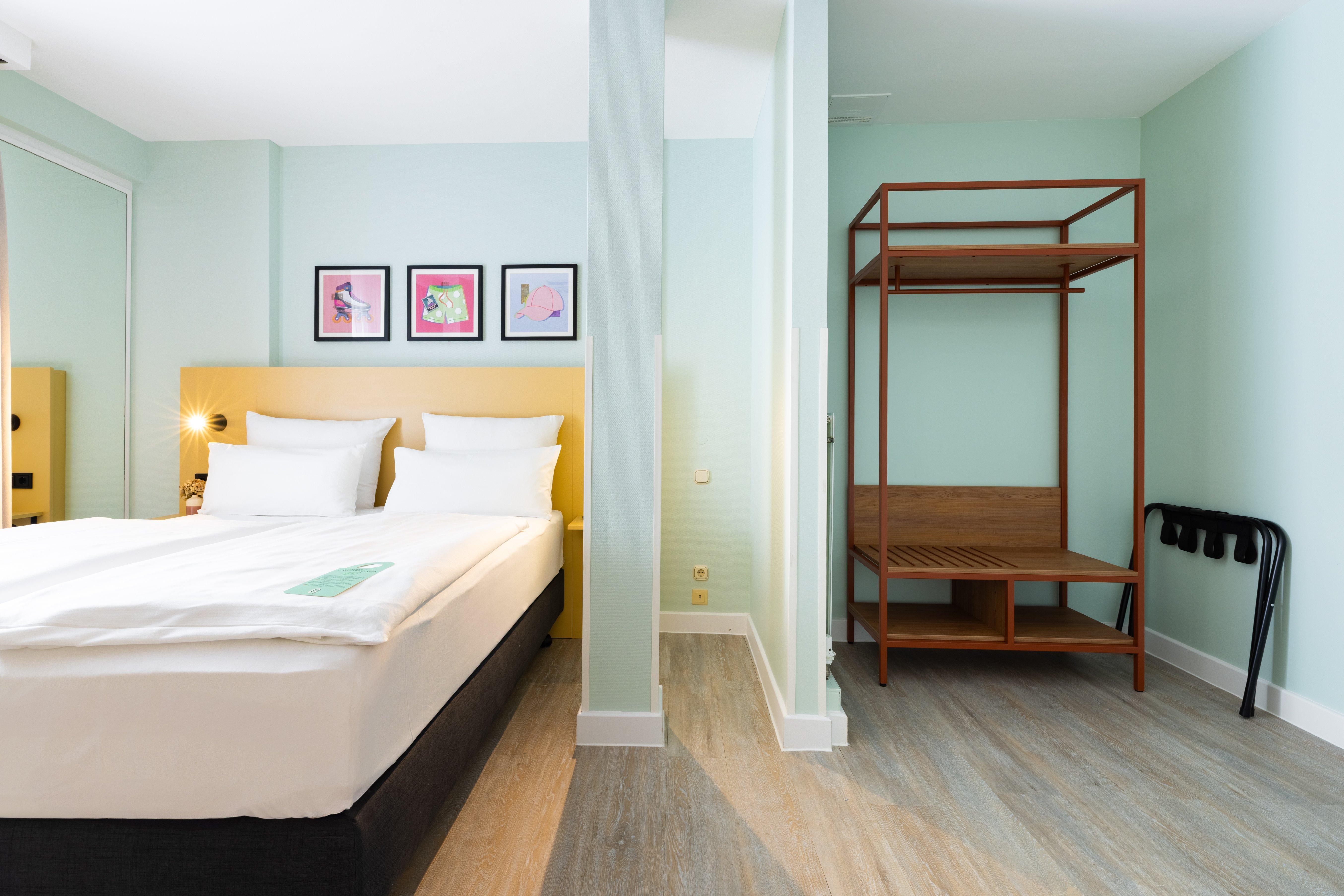 Double Queen Size Bed