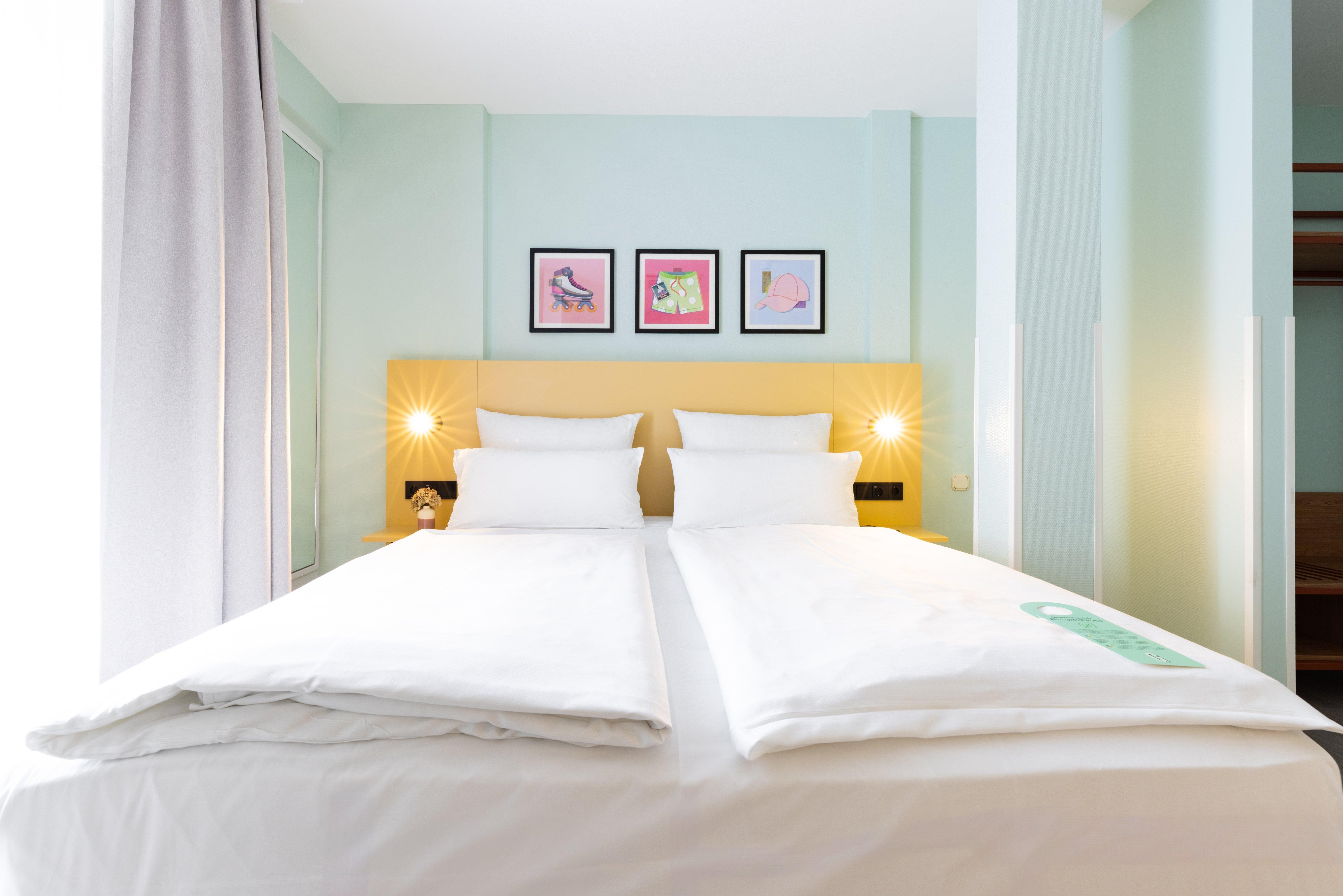 Double Premium Queen Bed