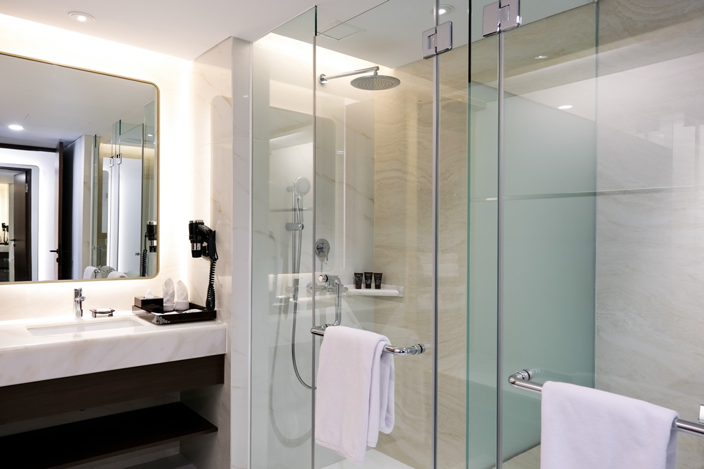 Double Premier King Bed