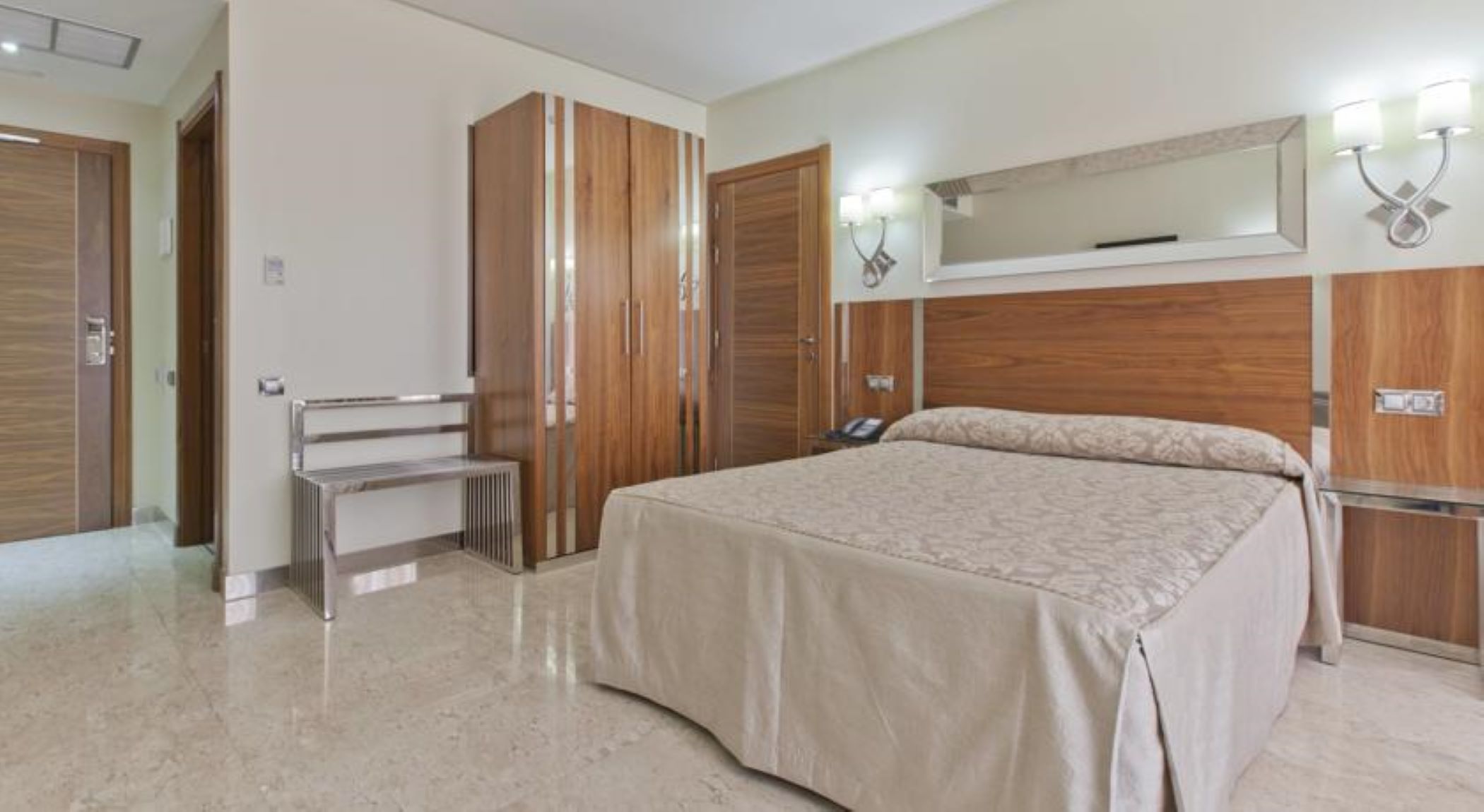 Double or Twin Standard