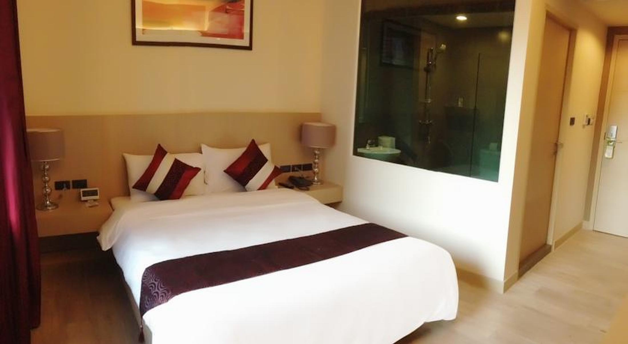 Double or Twin Deluxe